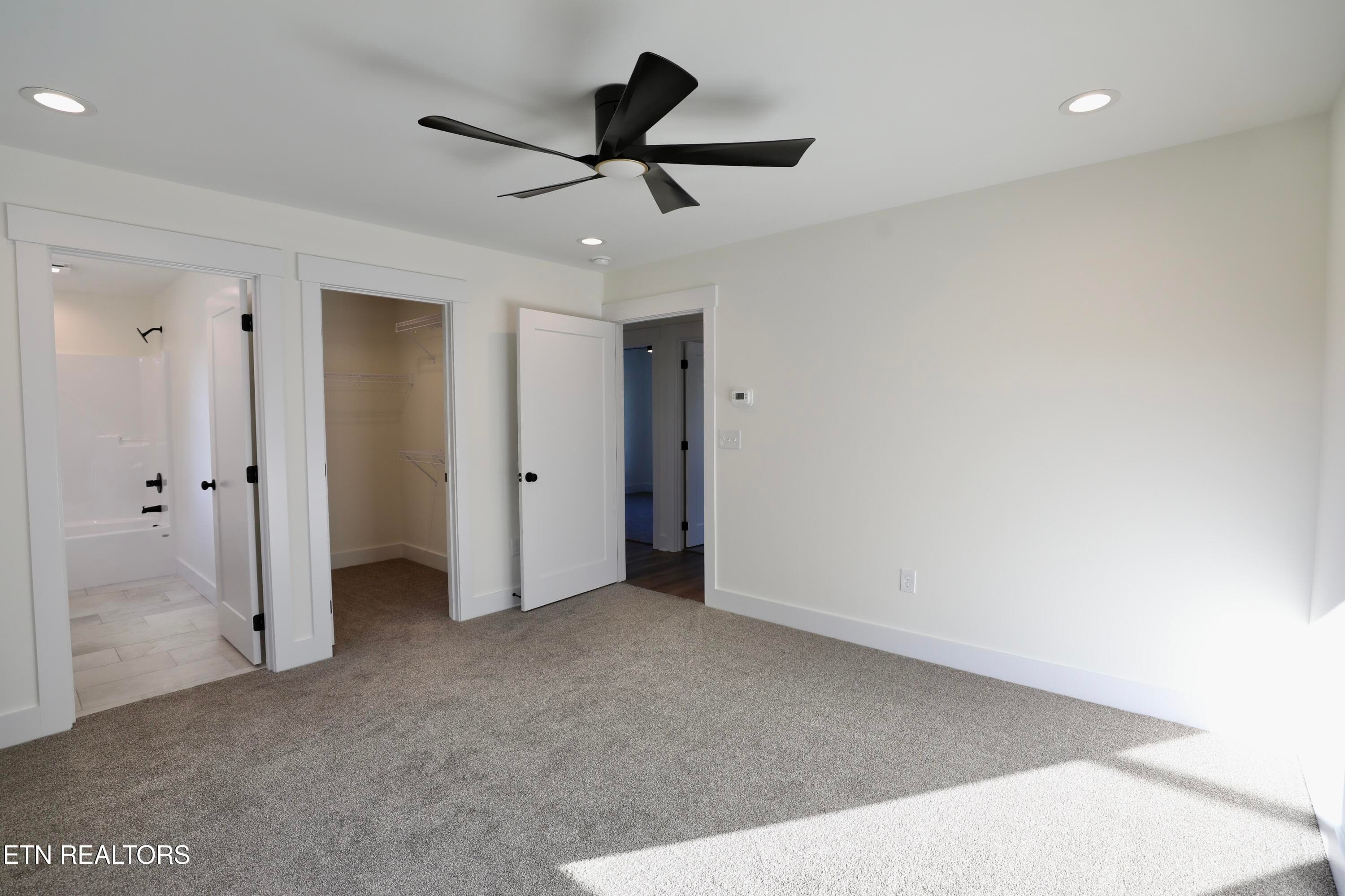35 - Avenue B 204,206,208, Alcoa, TN 37701