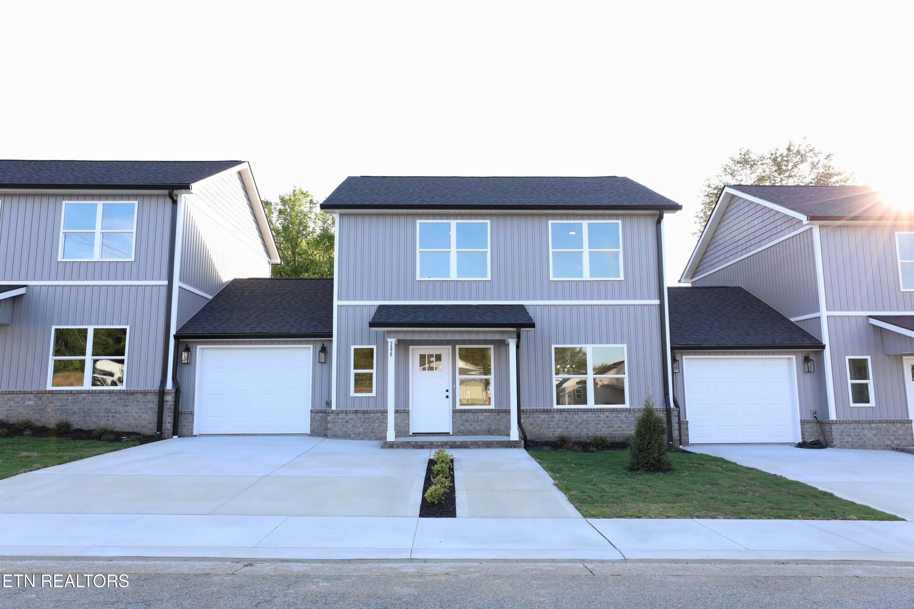 5 - Avenue B 204,206,208, Alcoa, TN 37701