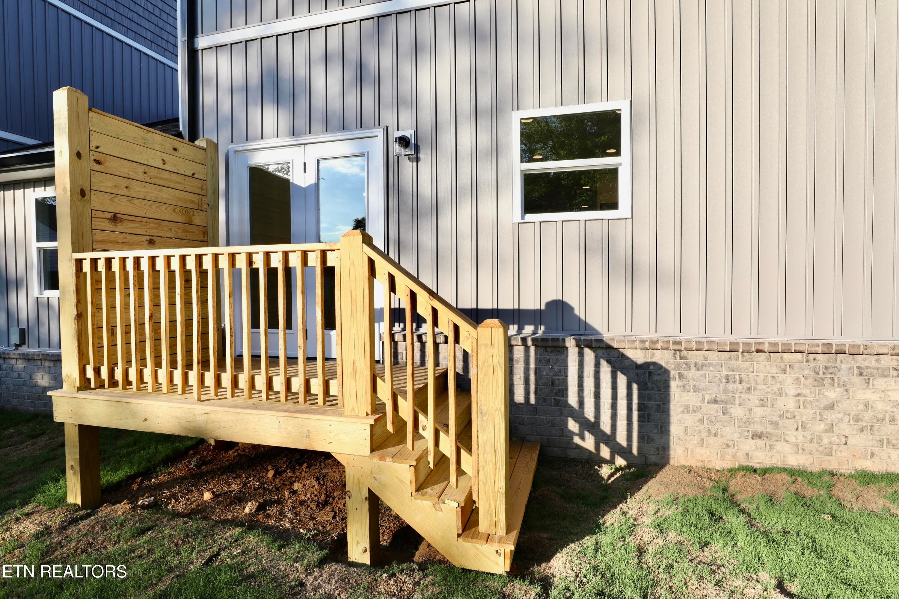 44 - Avenue B 204,206,208, Alcoa, TN 37701