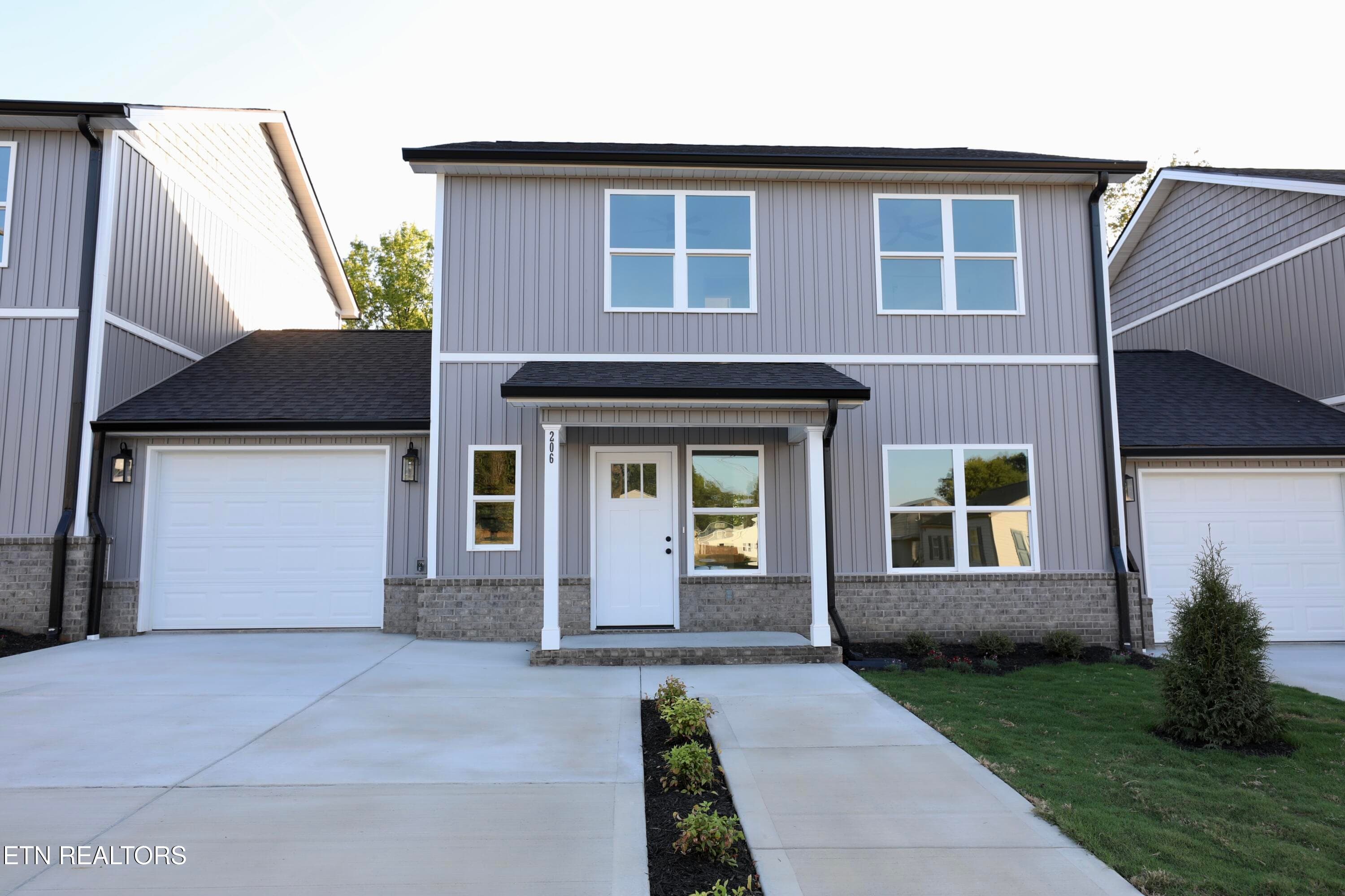 3 - Avenue B 204,206,208, Alcoa, TN 37701