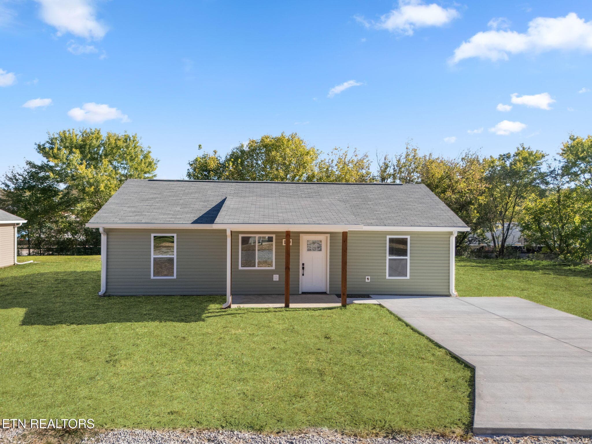 119 Bradys Way, Harriman, TN 37748