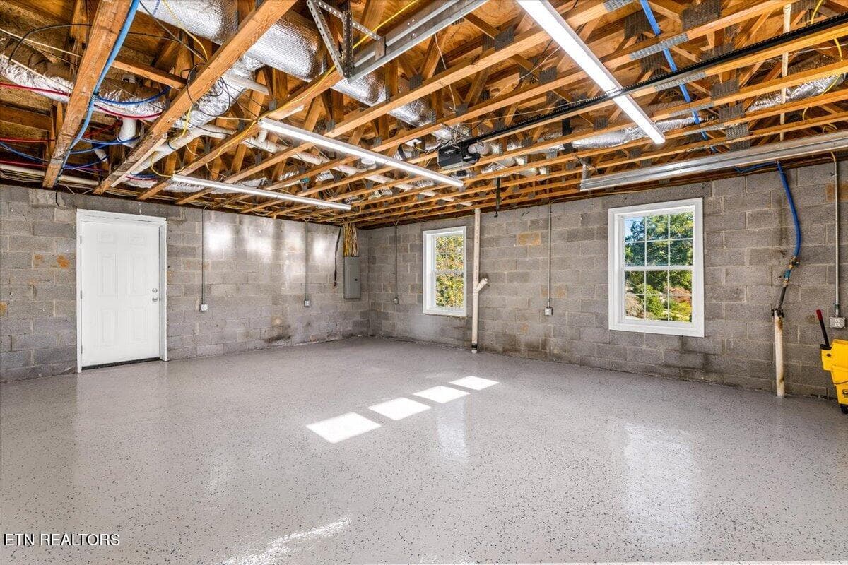 37-811 S 15th St - 811 S 15th St, LaFollette, TN 37766