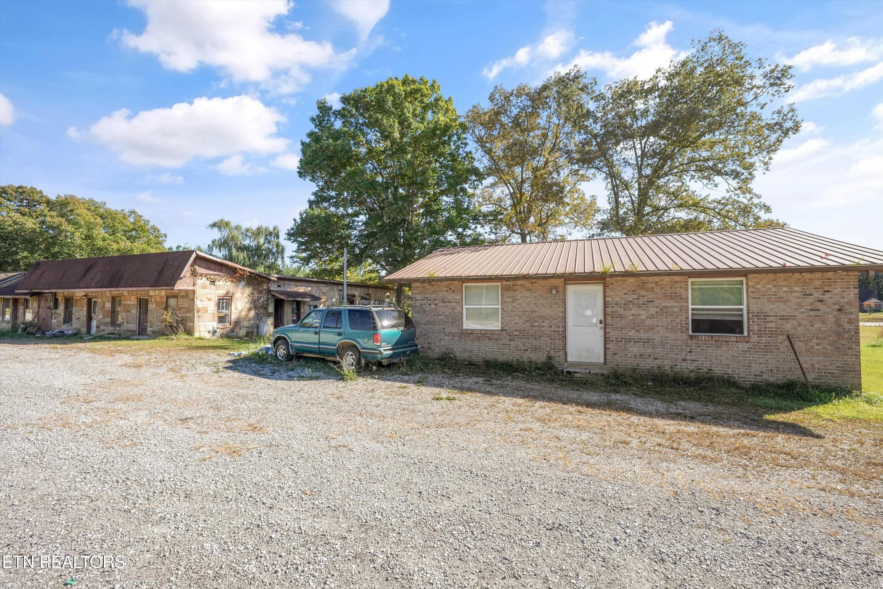 Roadside Property View - 9476 Morgan County Hwy, Sunbright, TN 37872