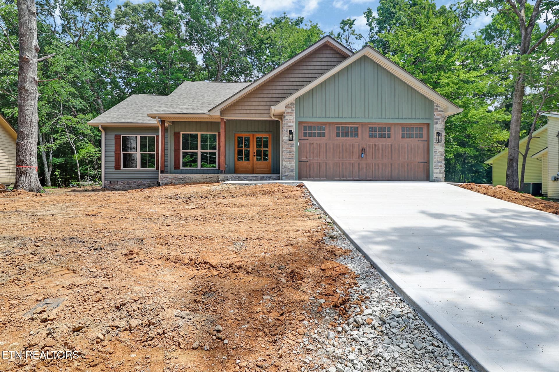 136 Pomeroy Drive, Crossville, TN 38558