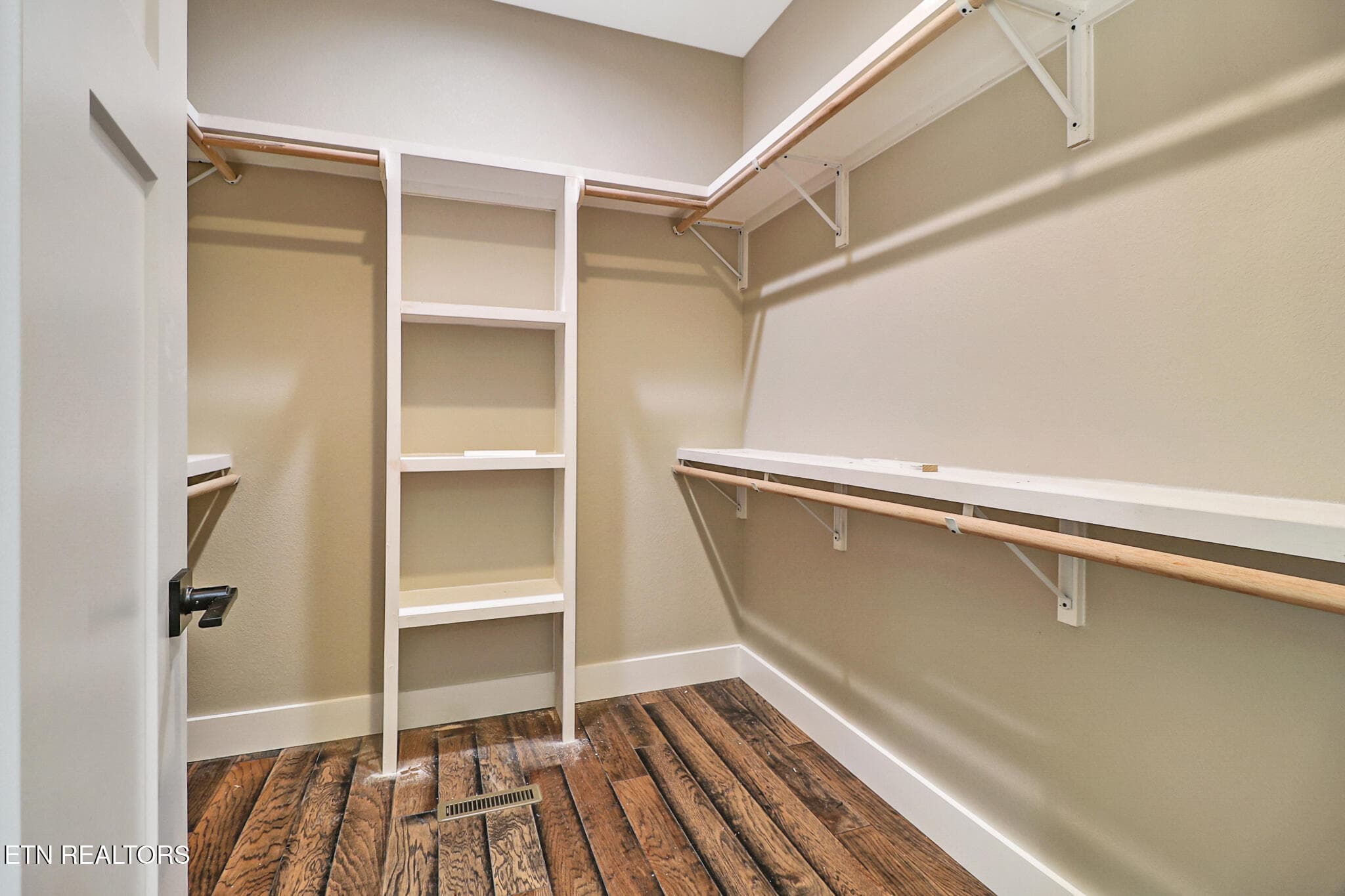 Master Closet - 136 Pomeroy Drive, Crossville, TN 38558