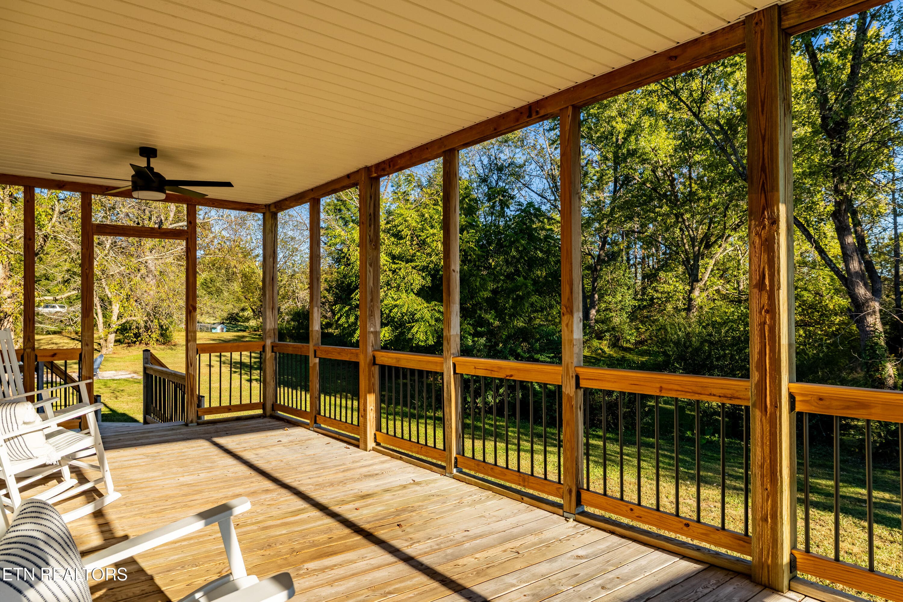 Covered Back Porch - 4610 Green Rd, Maryville, TN 37804