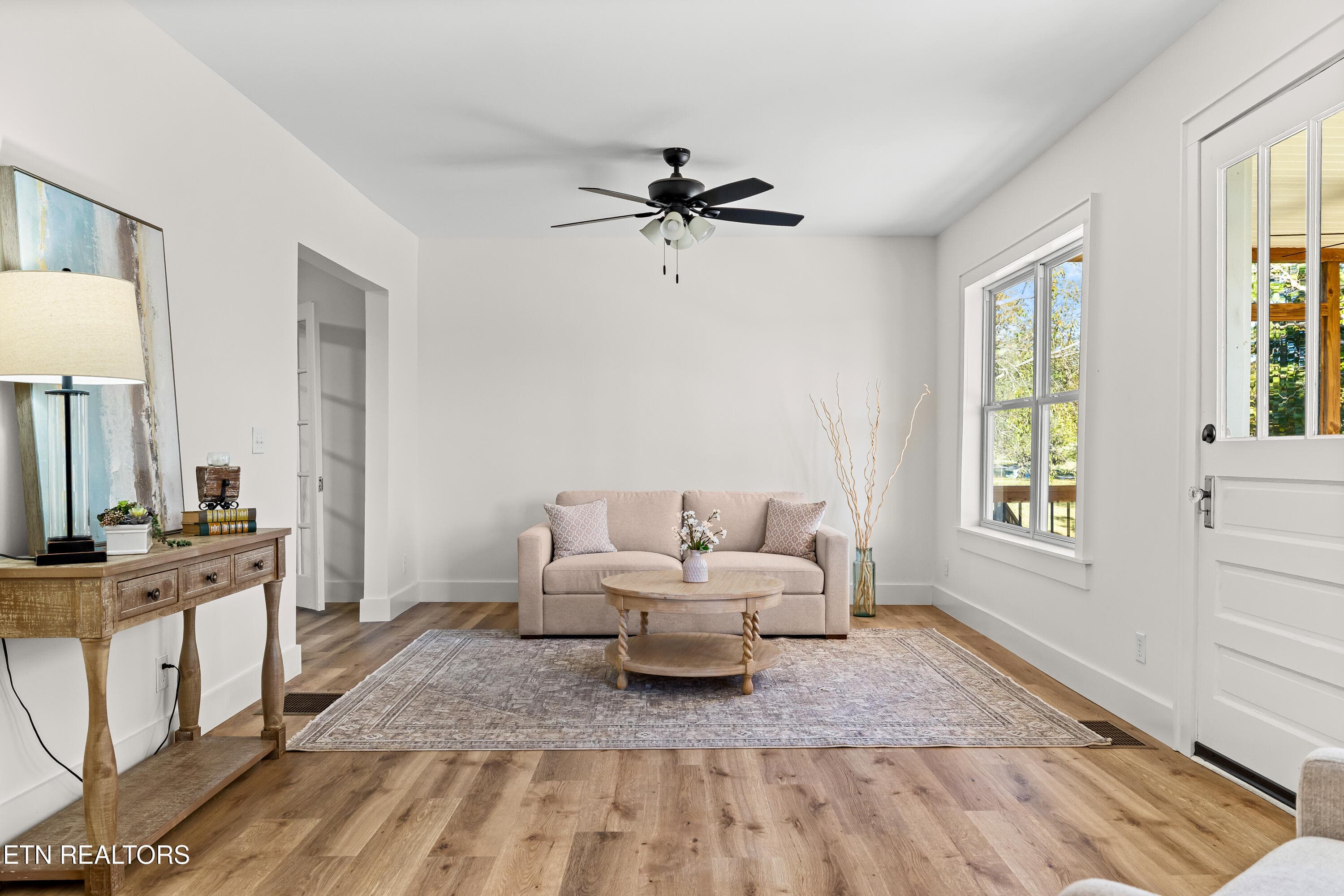 Family Room - 4610 Green Rd, Maryville, TN 37804