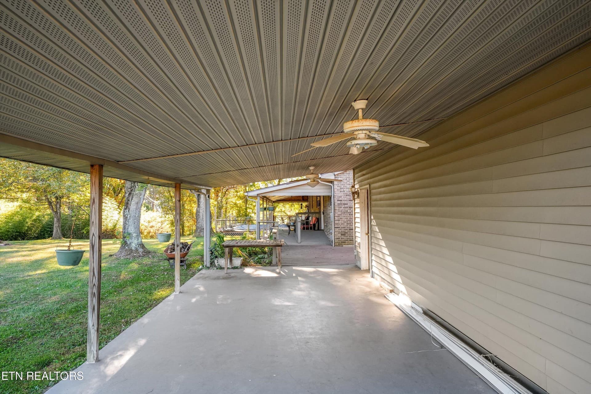 Detached Garage Exterior - 9438-0 Morgan County Hwy, Sunbright, TN 37872