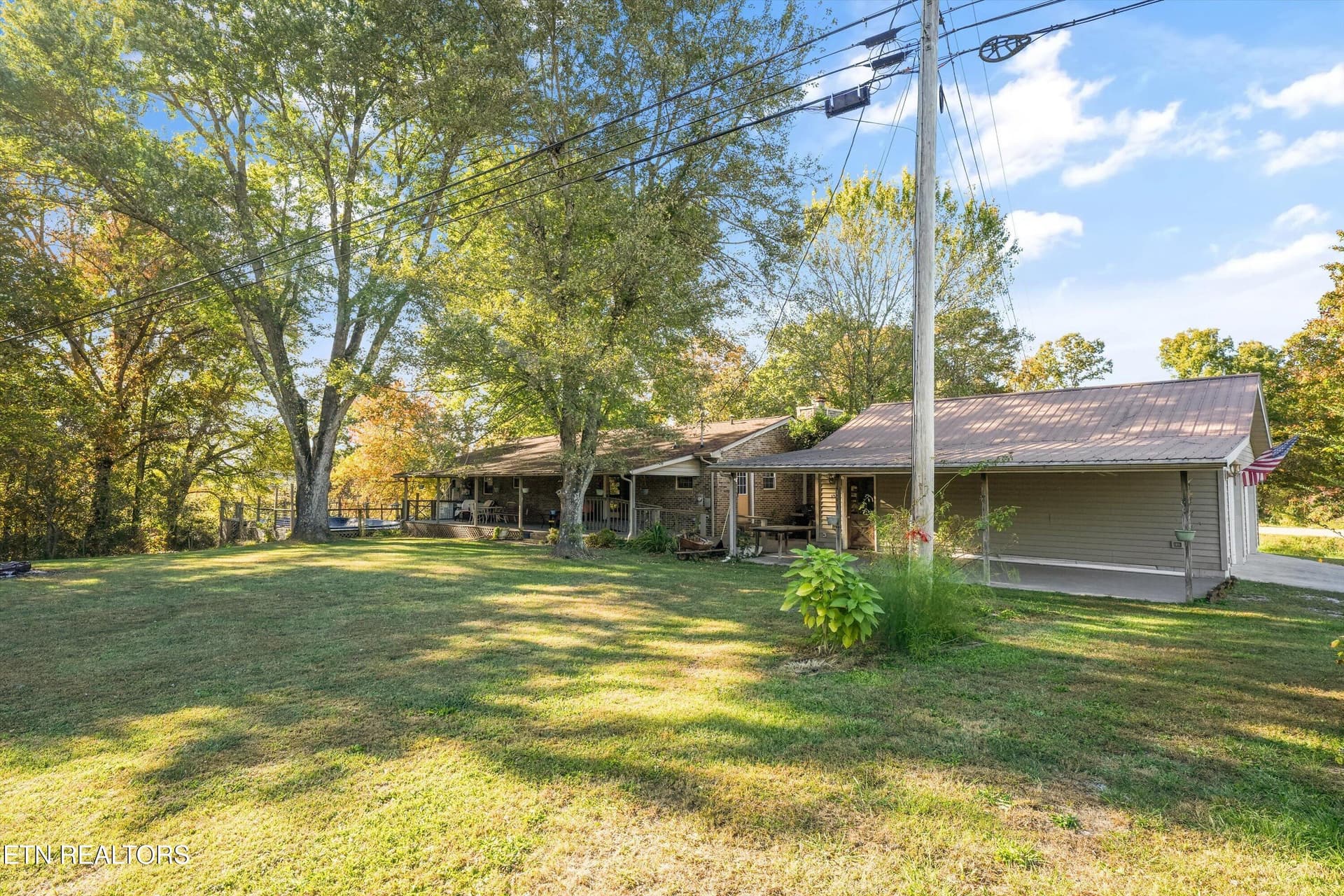 Open Yard and Green Space - 9438-0 Morgan County Hwy, Sunbright, TN 37872