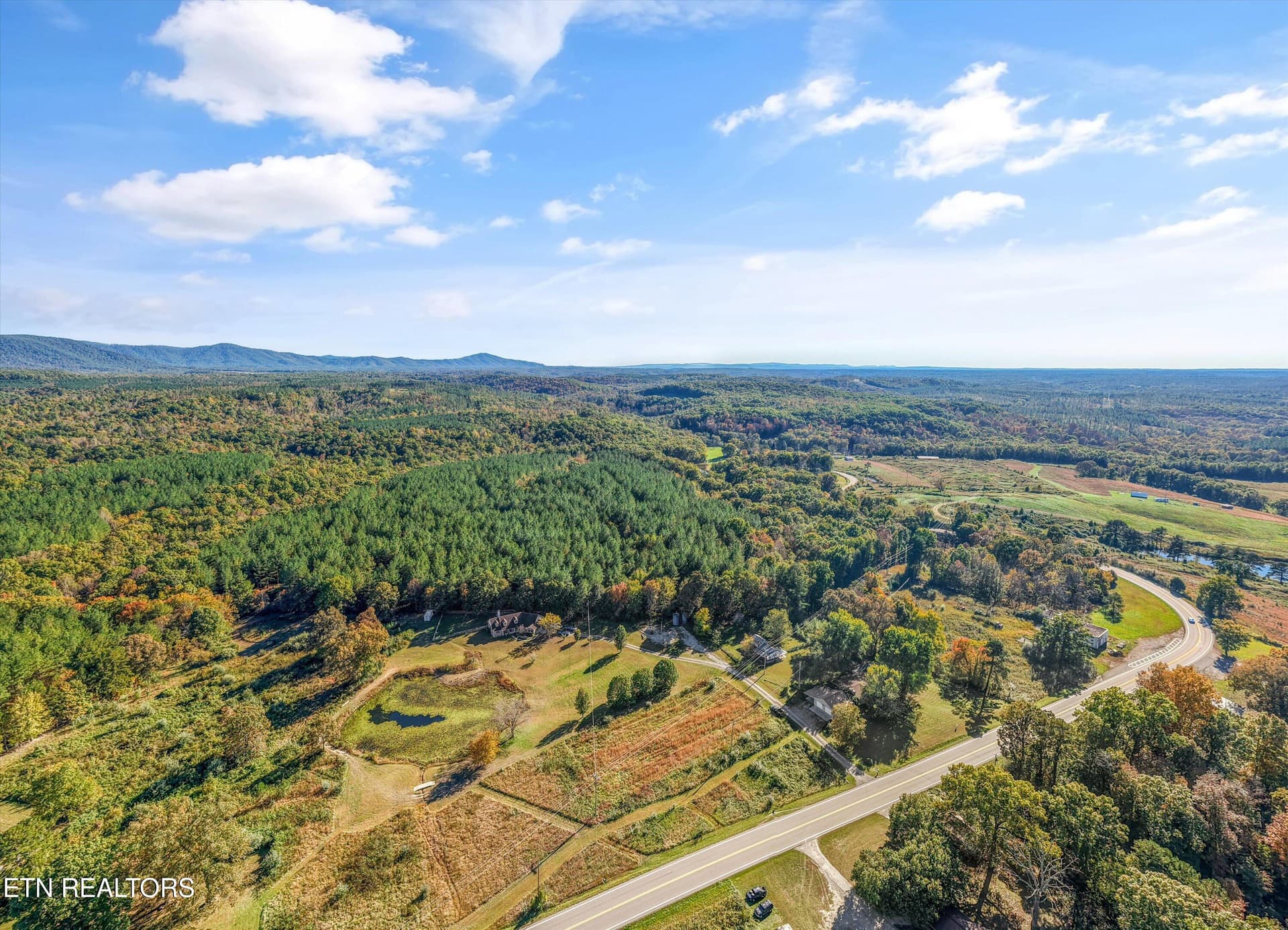 Privacy and Seclusion - 9438-0 Morgan County Hwy, Sunbright, TN 37872