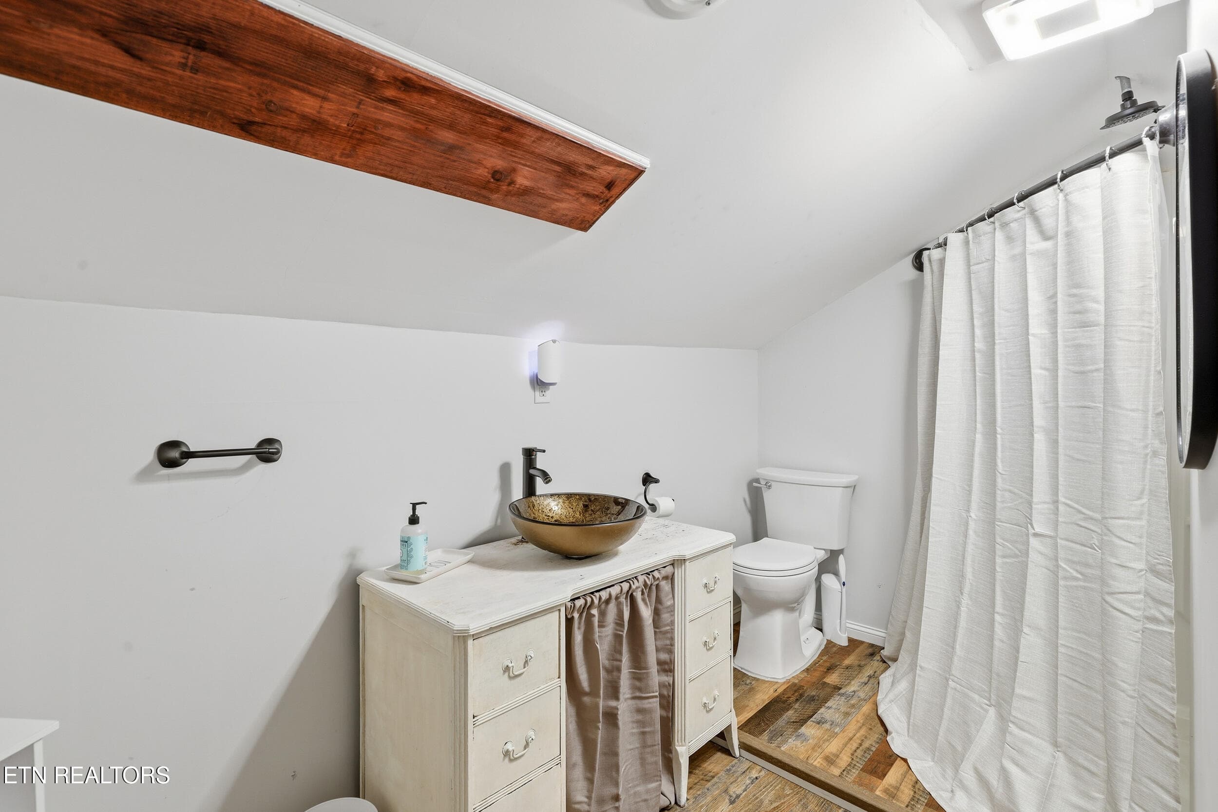 045 - 364 Tunnel Lane, Greeneville, TN 37745