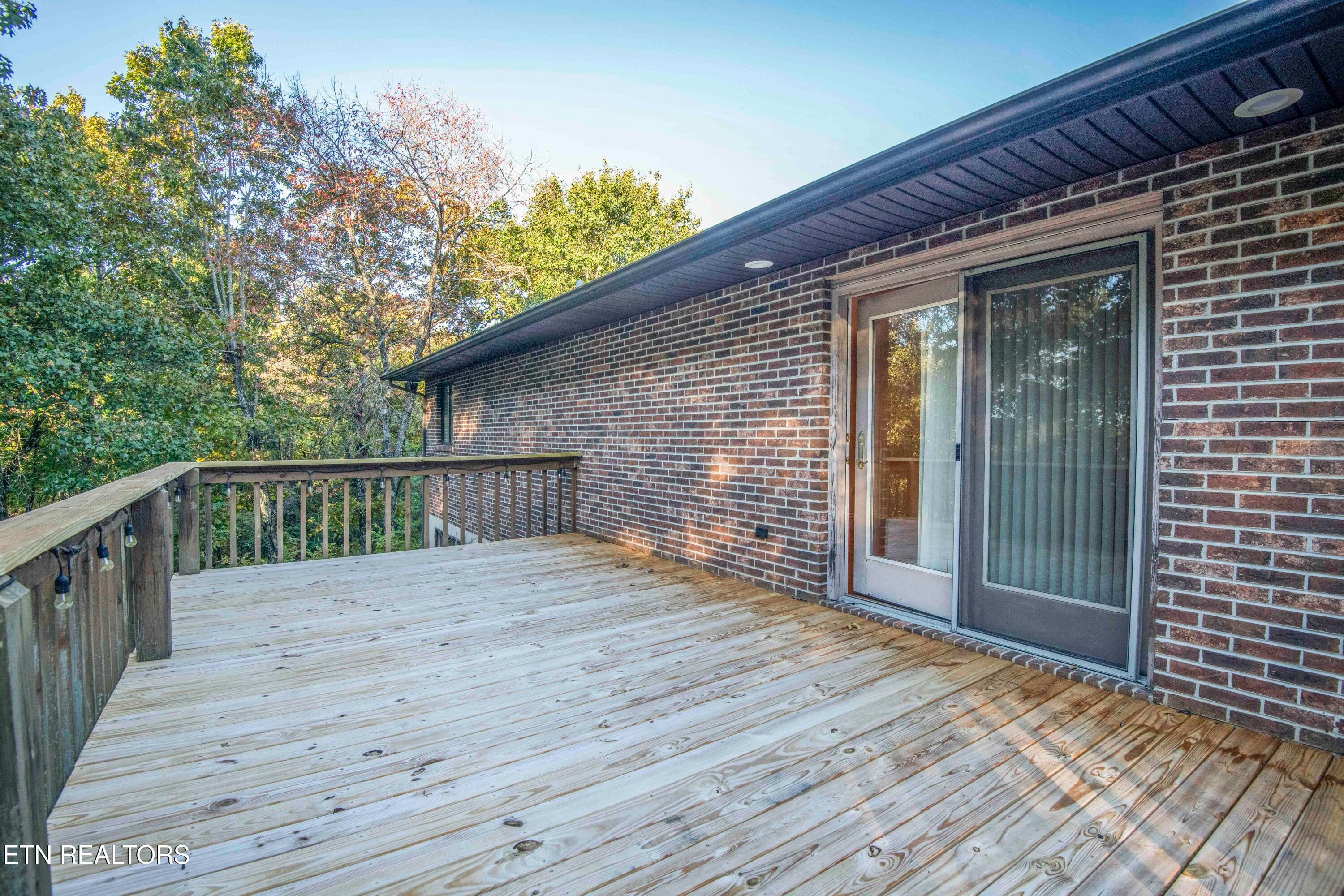 deck 1_1 - 106 Circle Drive, Harriman, TN 37748