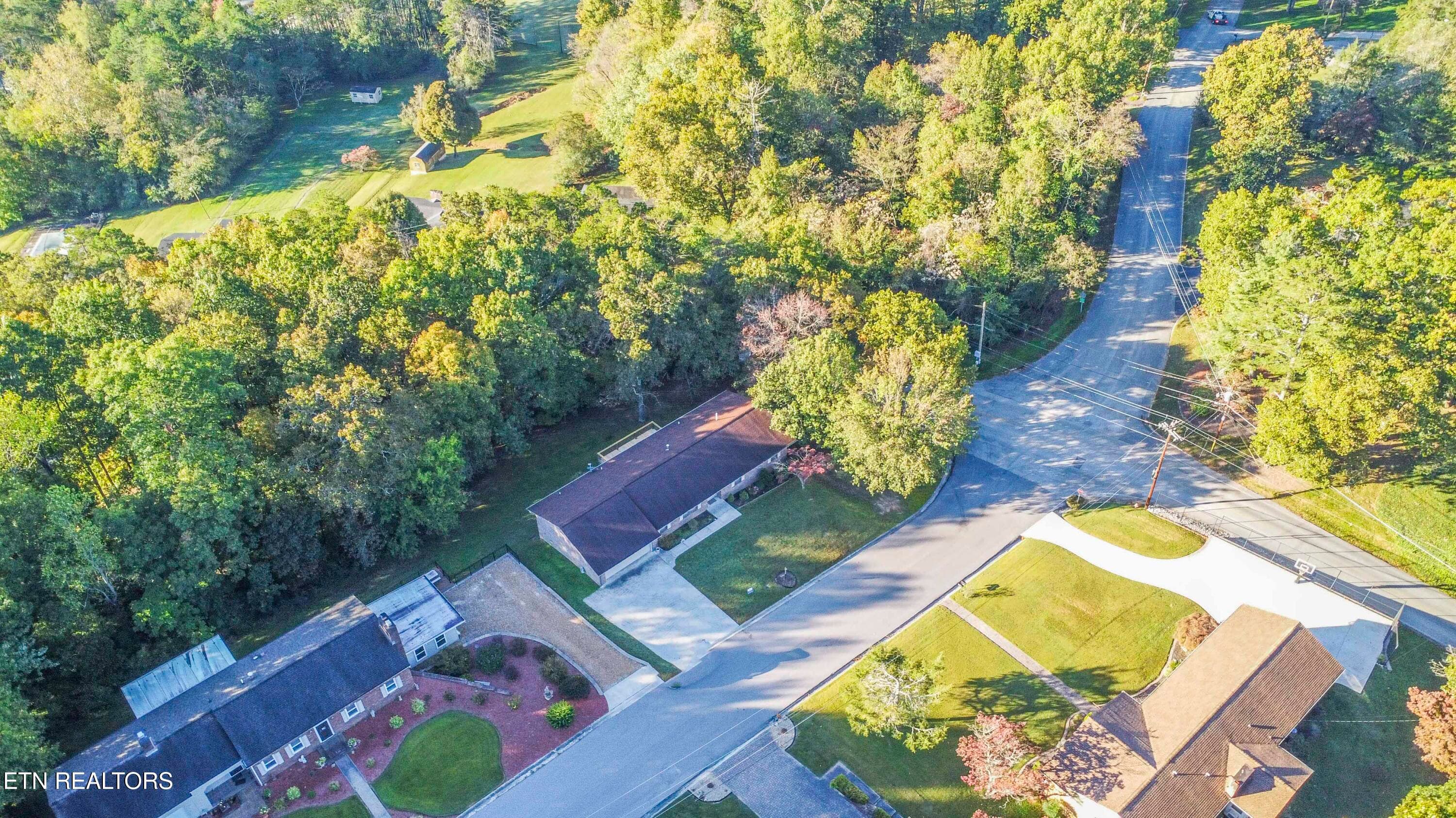 drone 6_1 - 106 Circle Drive, Harriman, TN 37748