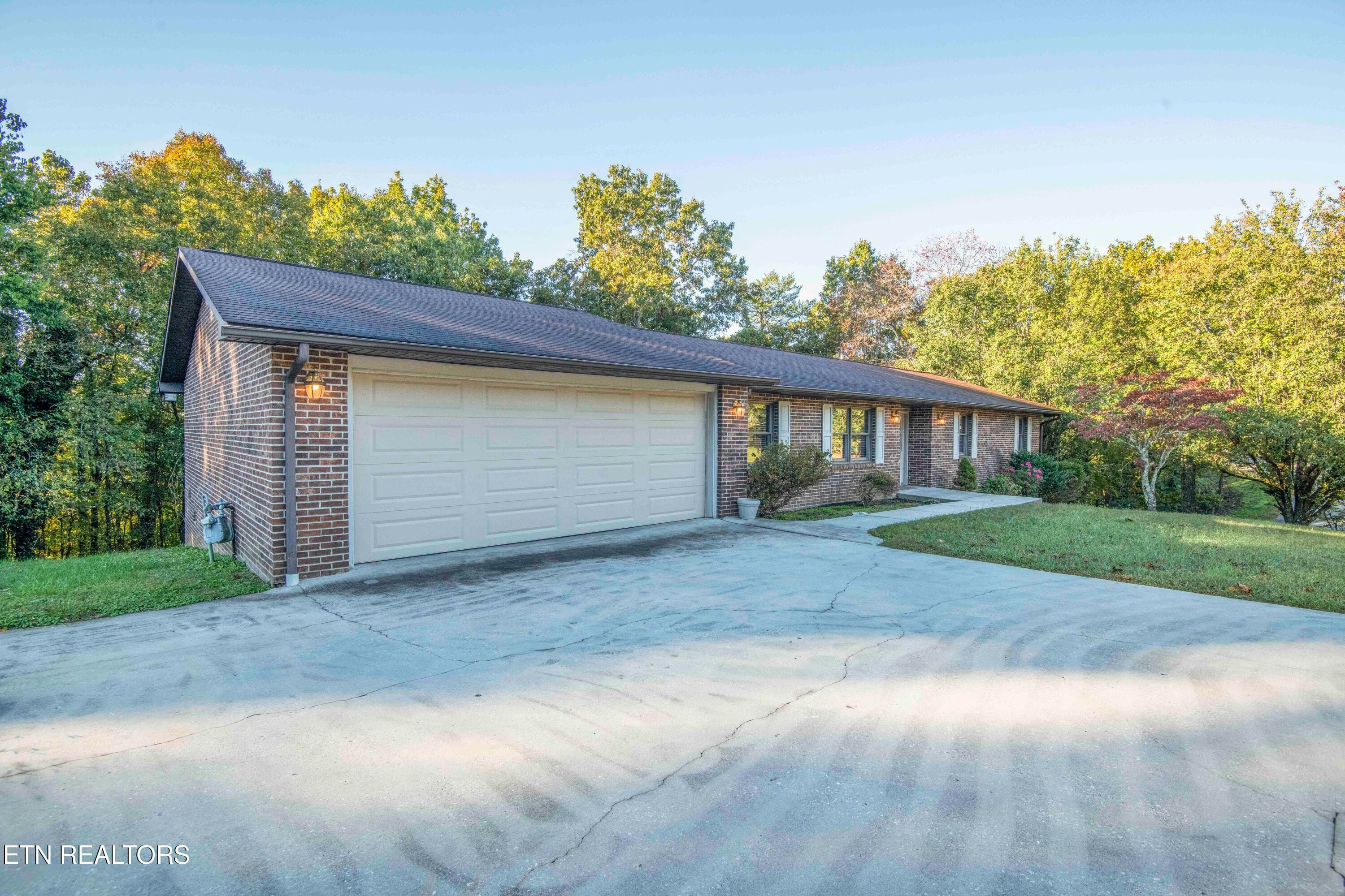 exterior 3_1 - 106 Circle Drive, Harriman, TN 37748