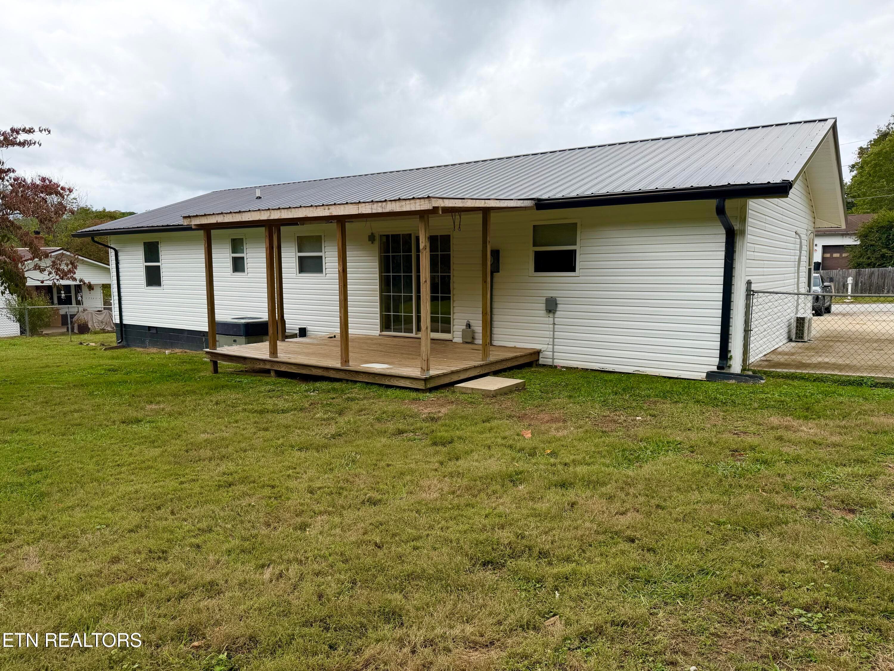 IMG_6868 - 151 Jaynes Rd, Tazewell, TN 37879