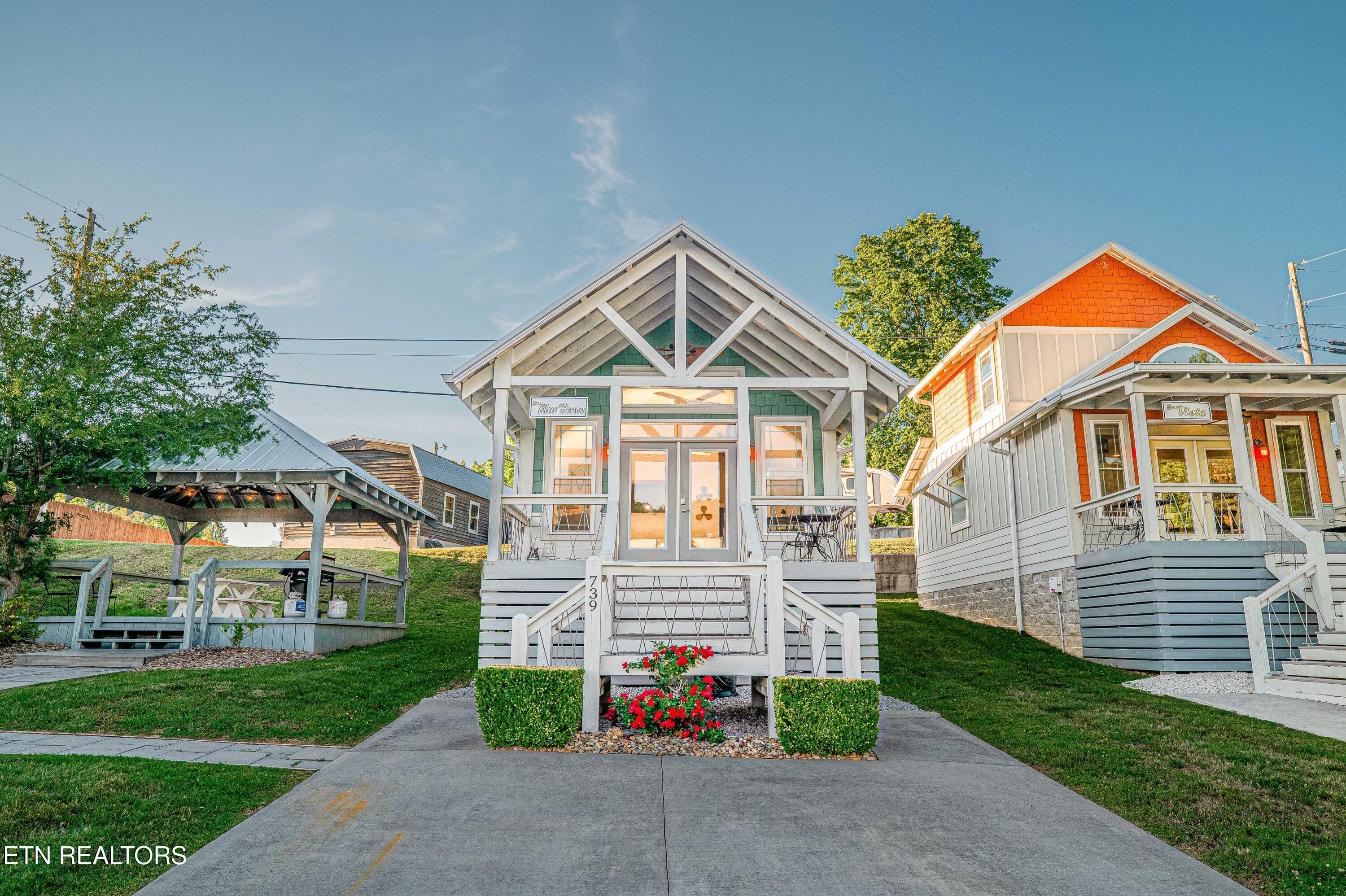 Axe_and_Arrow_Media_Jacksboro_Cottages-3 - 739 Indian River Boat Dock Rd, Jacksboro, TN 37757
