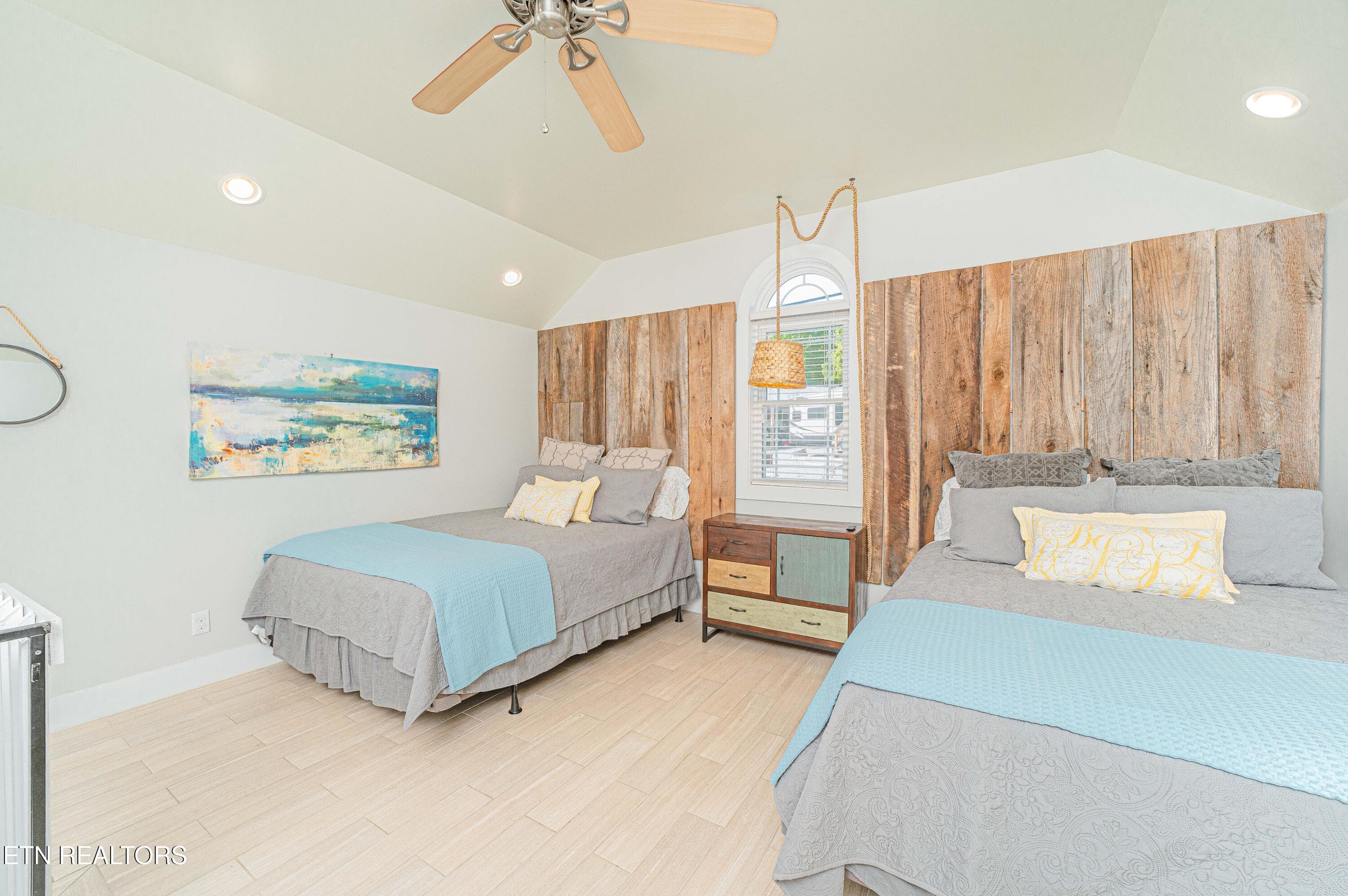 Axe_and_Arrow_Media_Jacksboro_Cottages-5 - 739 Indian River Boat Dock Rd, Jacksboro, TN 37757