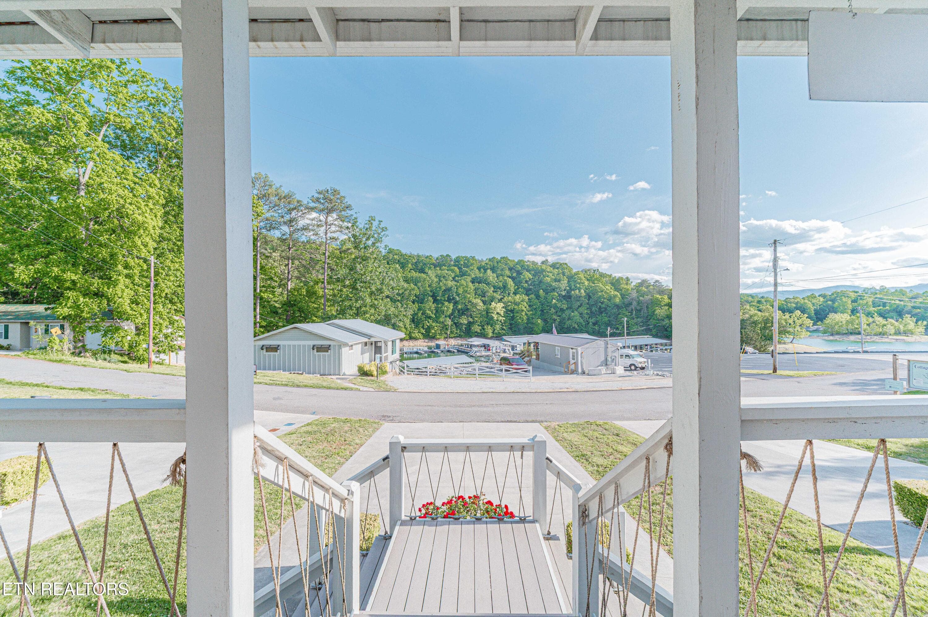Axe_and_Arrow_Media_Jacksboro_Cottages-5 - 739 Indian River Boat Dock Rd, Jacksboro, TN 37757