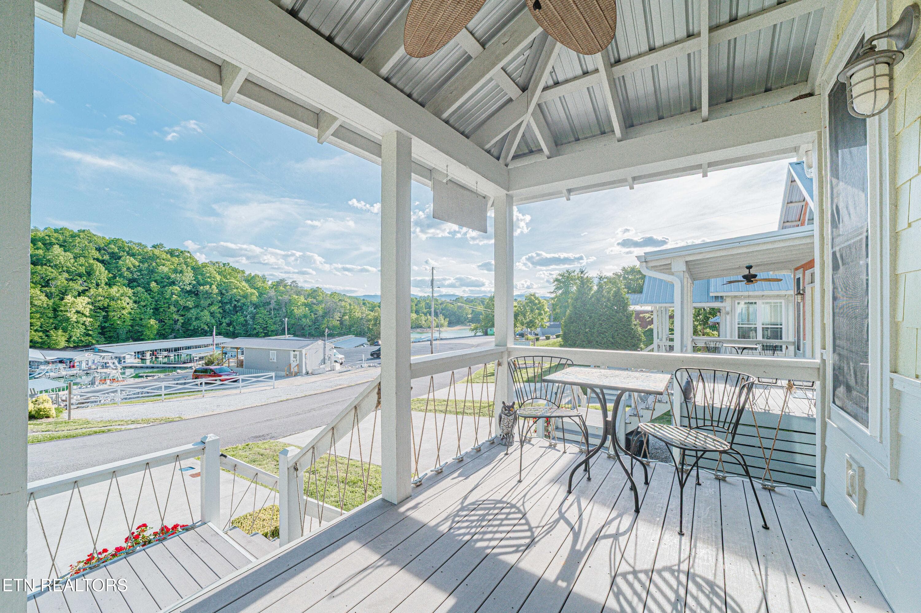 Axe_and_Arrow_Media_Jacksboro_Cottages-8 - 739 Indian River Boat Dock Rd, Jacksboro, TN 37757