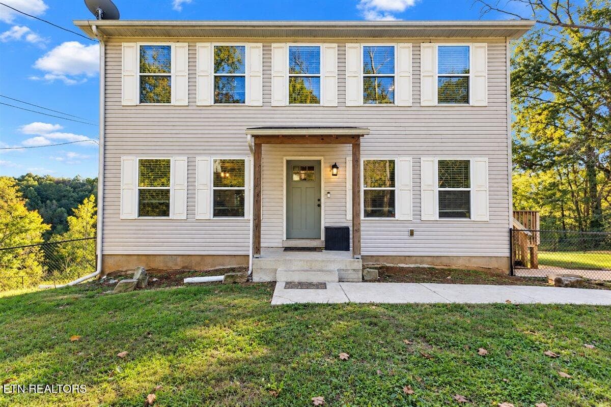 03-Sunlit Colonial Home Front Facade - 478 Bunch Rd, Blaine, TN 37709