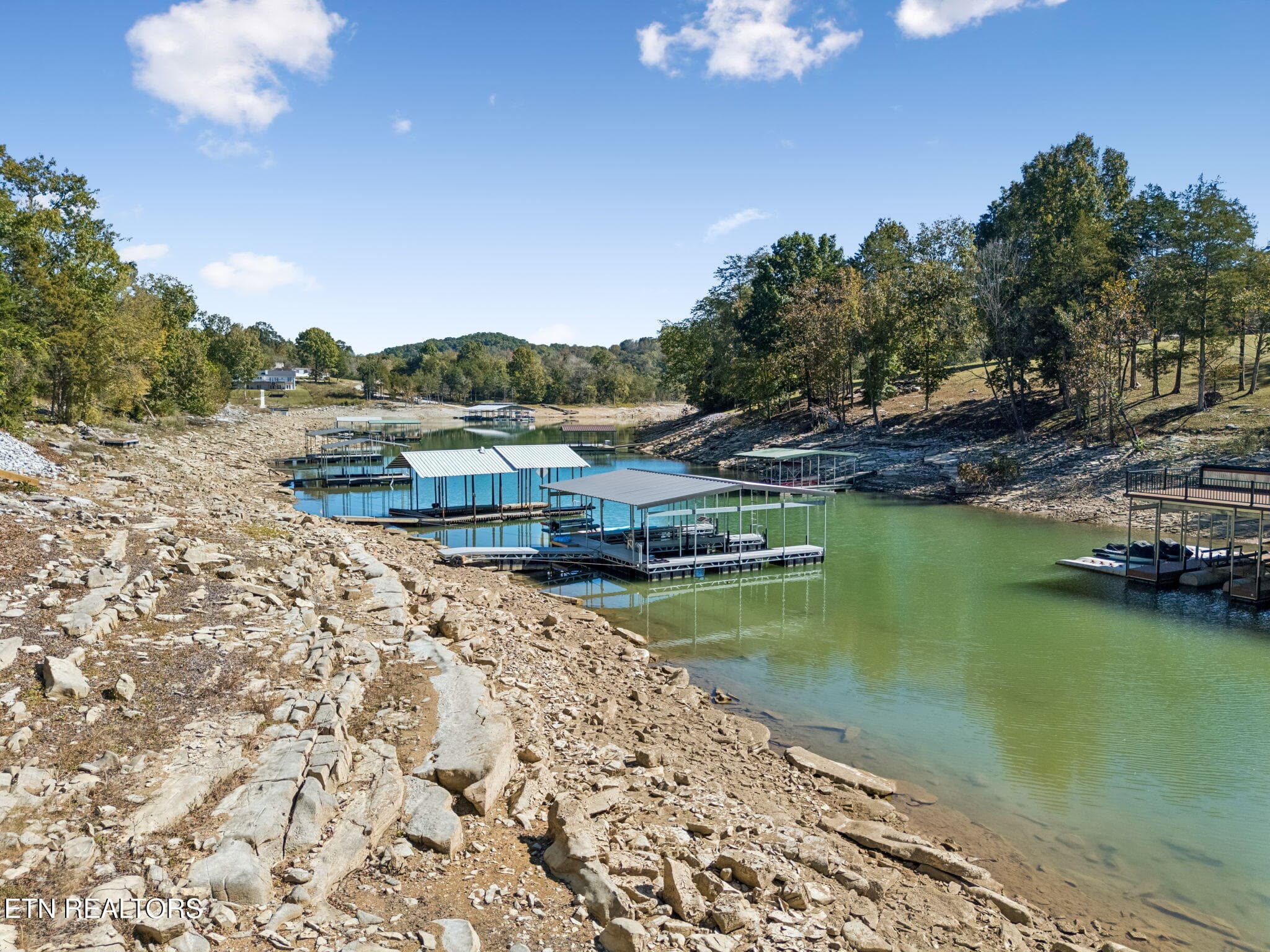 92-496 Shawnee Dr - 092 - 496 Shawnee Drive, Jacksboro, TN 37757