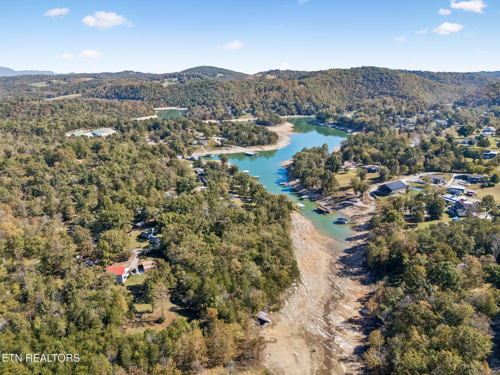 96-496 Shawnee Dr - 096 - 496 Shawnee Drive, Jacksboro, TN 37757