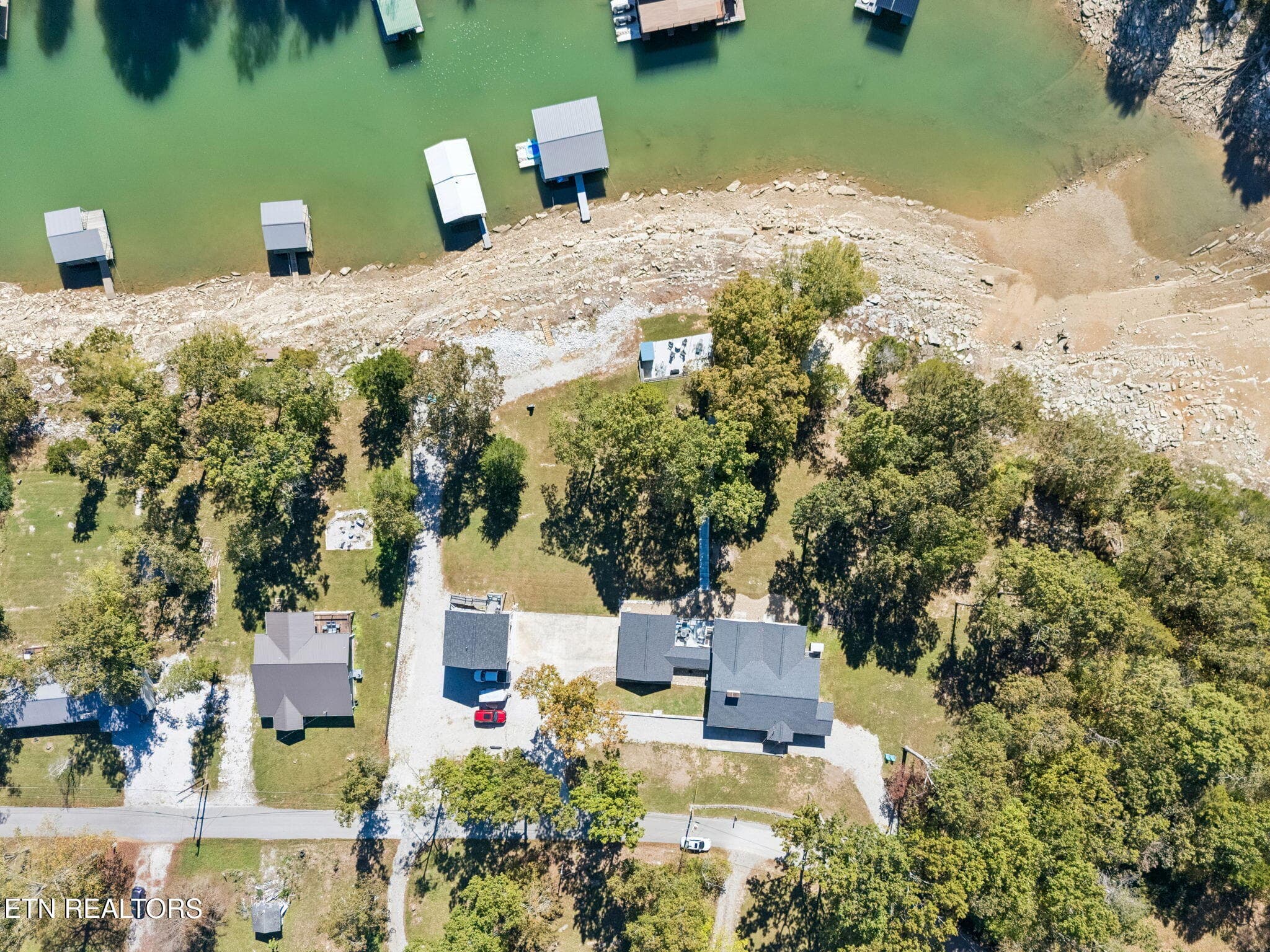 98-496 Shawnee Dr - 098 - 496 Shawnee Drive, Jacksboro, TN 37757