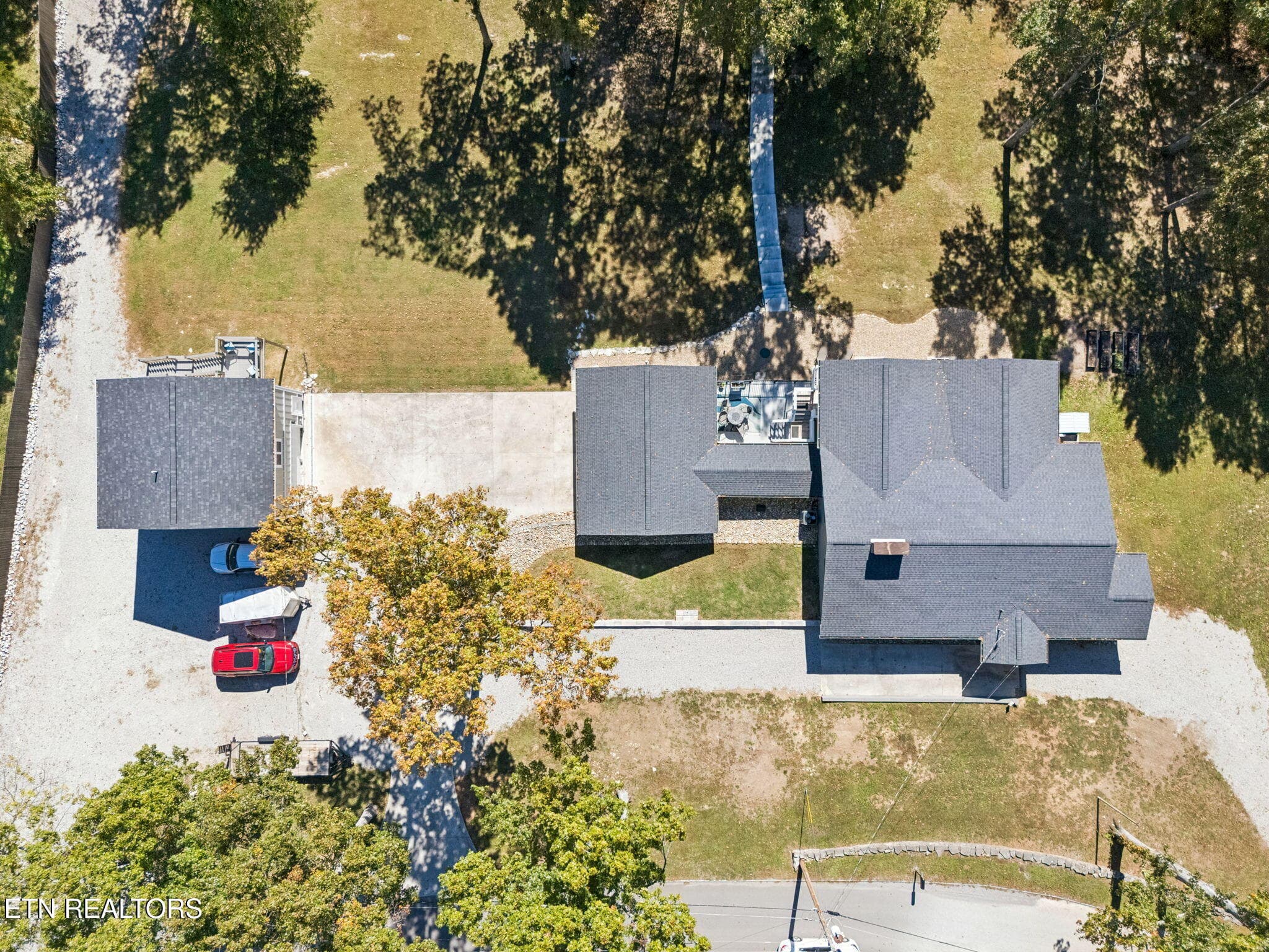 100-496 Shawnee Dr - 100 - 496 Shawnee Drive, Jacksboro, TN 37757