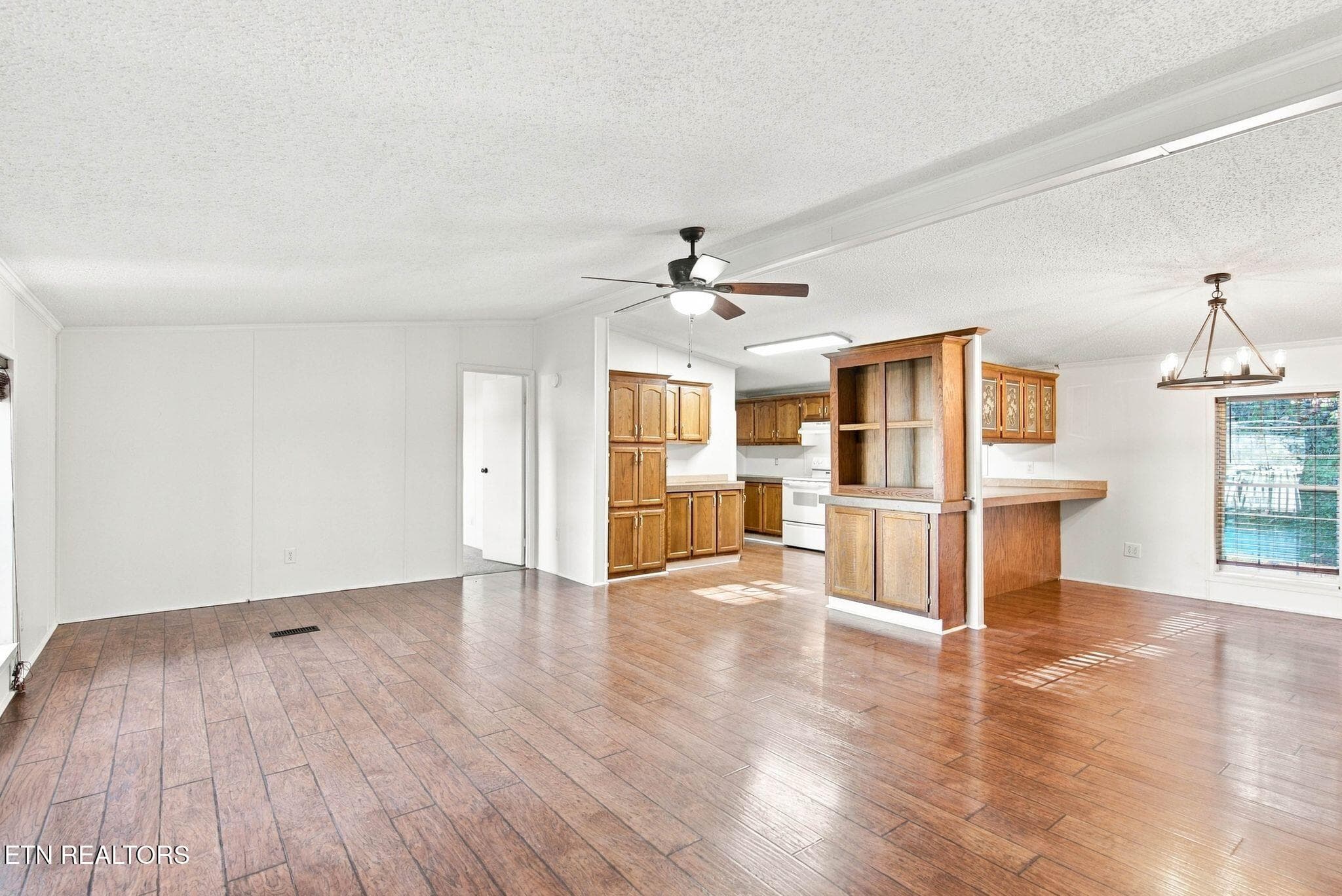 2605 lee hwy-10 - 2605 Lee Hwy, Athens, TN 37303