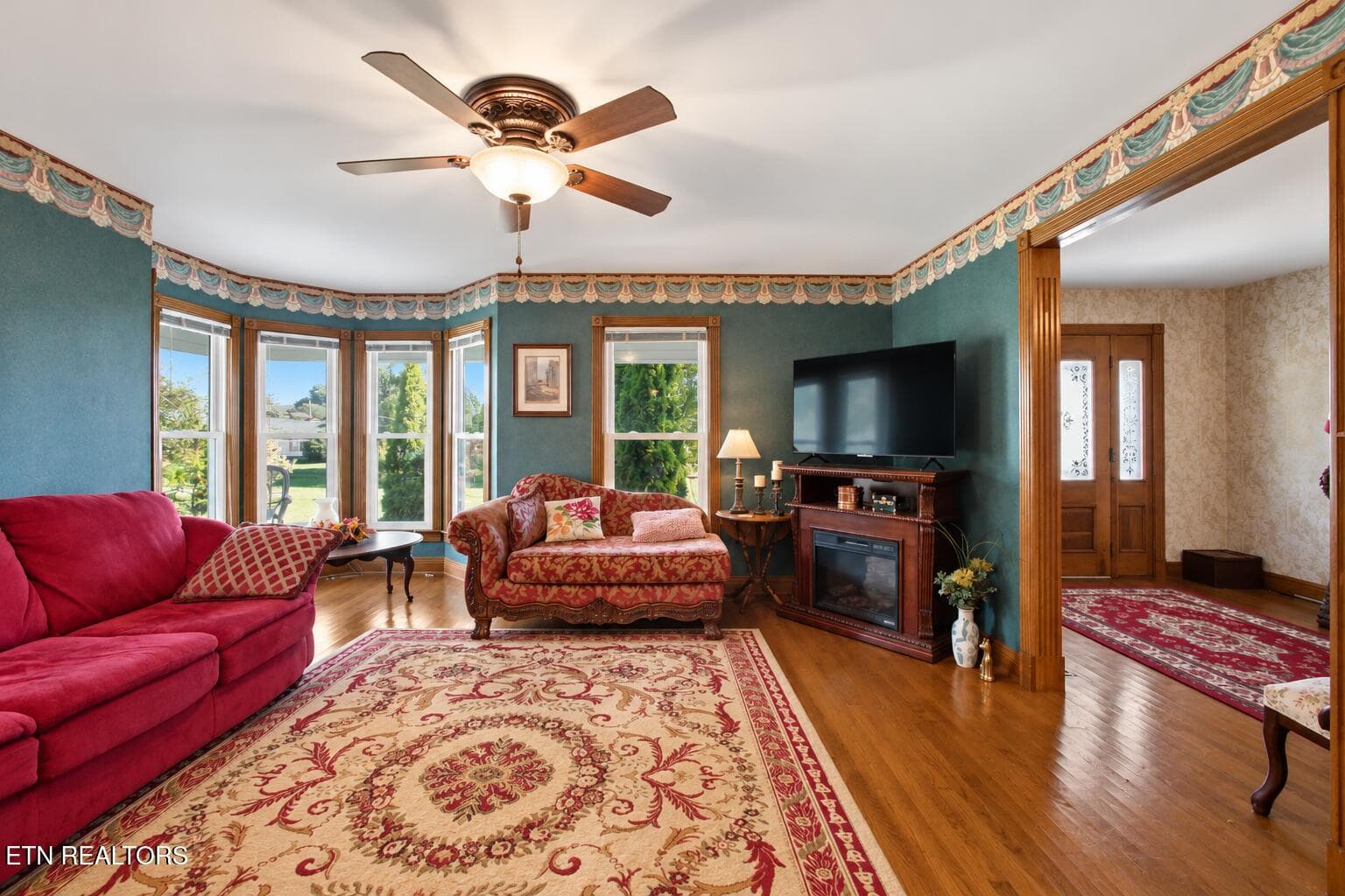 formal living room - 143 Bailey Rd, Kingston, TN 37763
