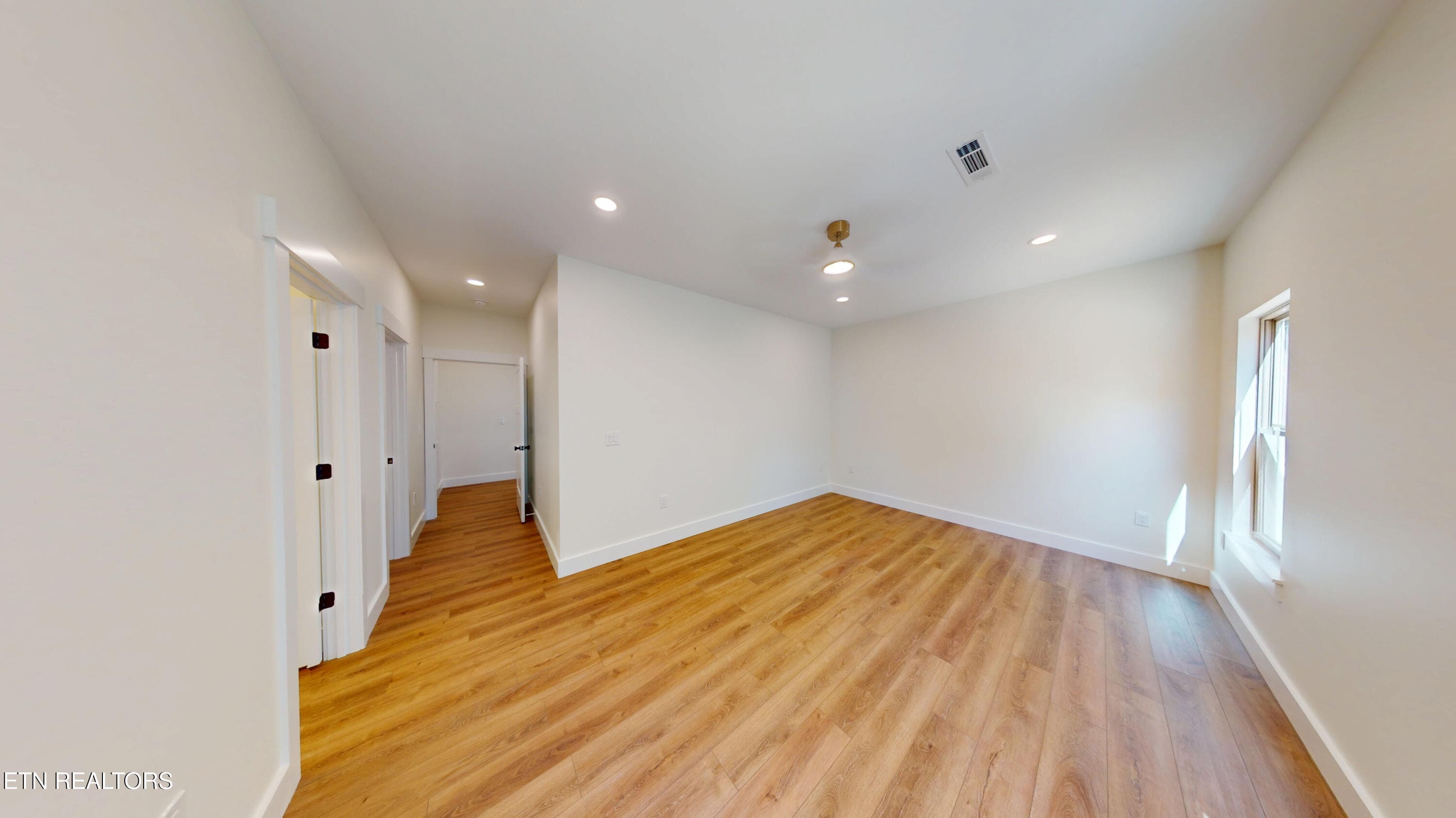 9-Master Bedroom 1.5 - 186 College St, Dayton, TN 37321