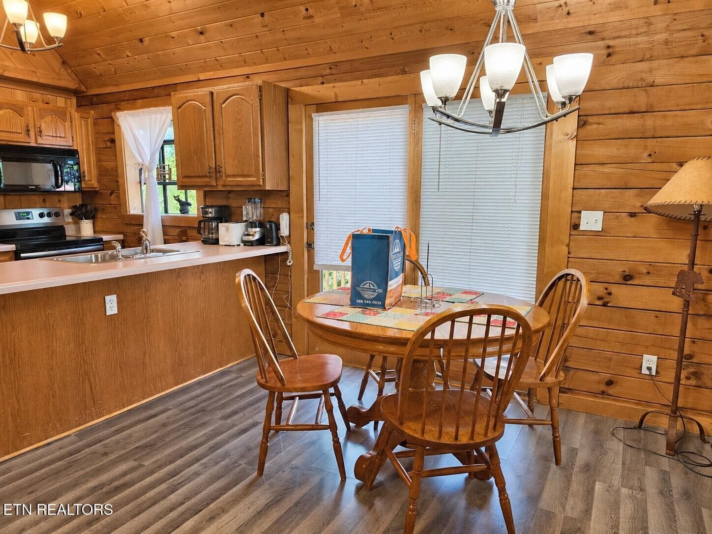 972b4f53-6804-4407-80b8-4f7ba593a57b - 1502 Ridgecrest Drive, Sevierville, TN 37876