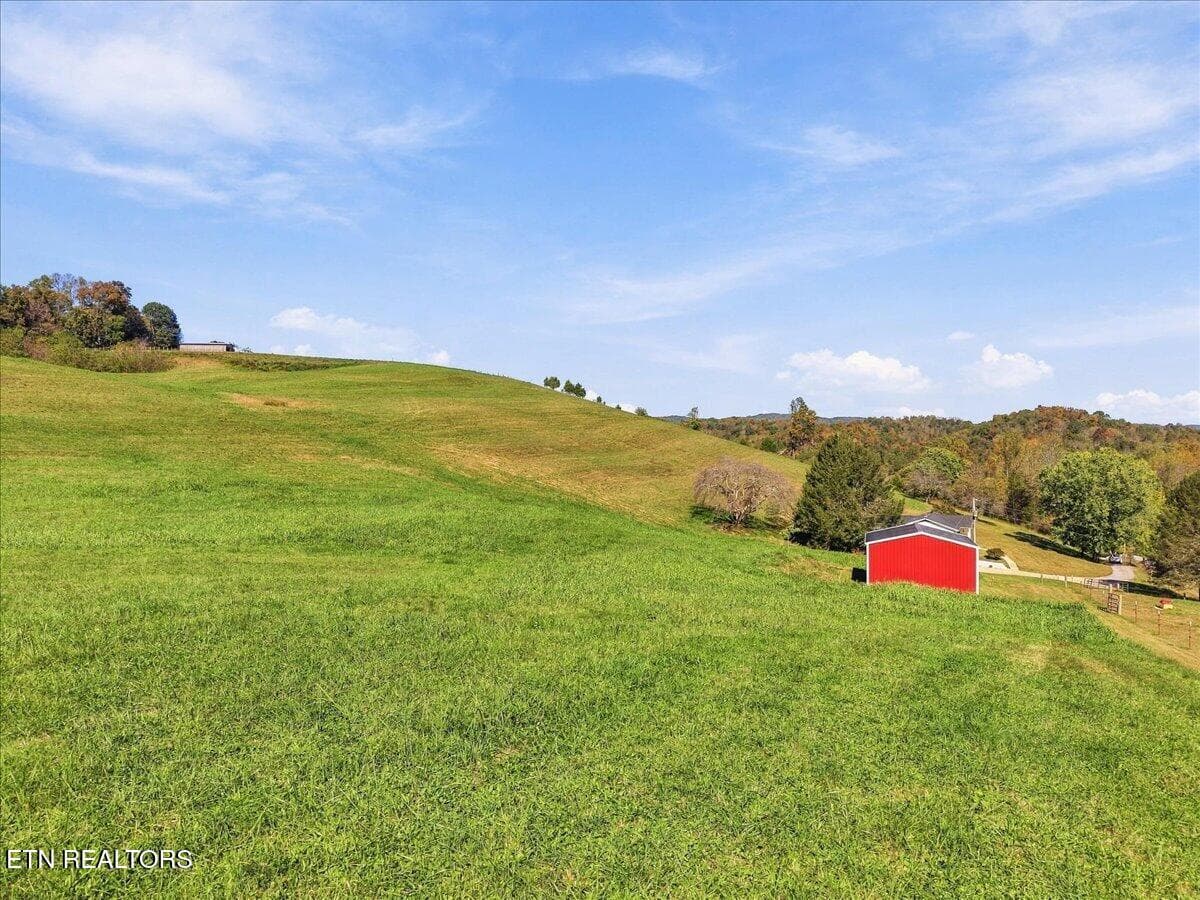 52-216 Ron Trent Rd 52 - 216 Ron Trent Rd, Sneedville, TN 37869