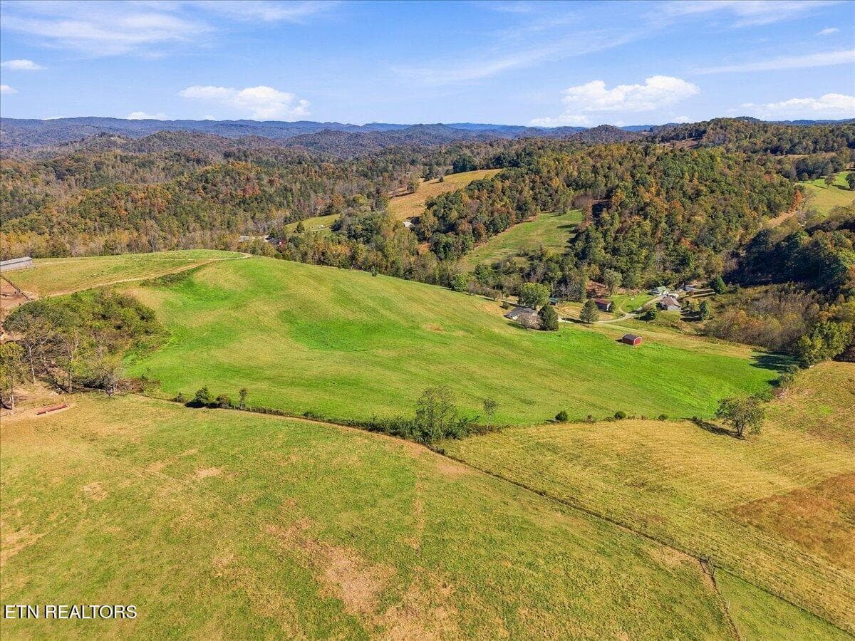 37-216 Ron Trent Rd 37 - 216 Ron Trent Rd, Sneedville, TN 37869