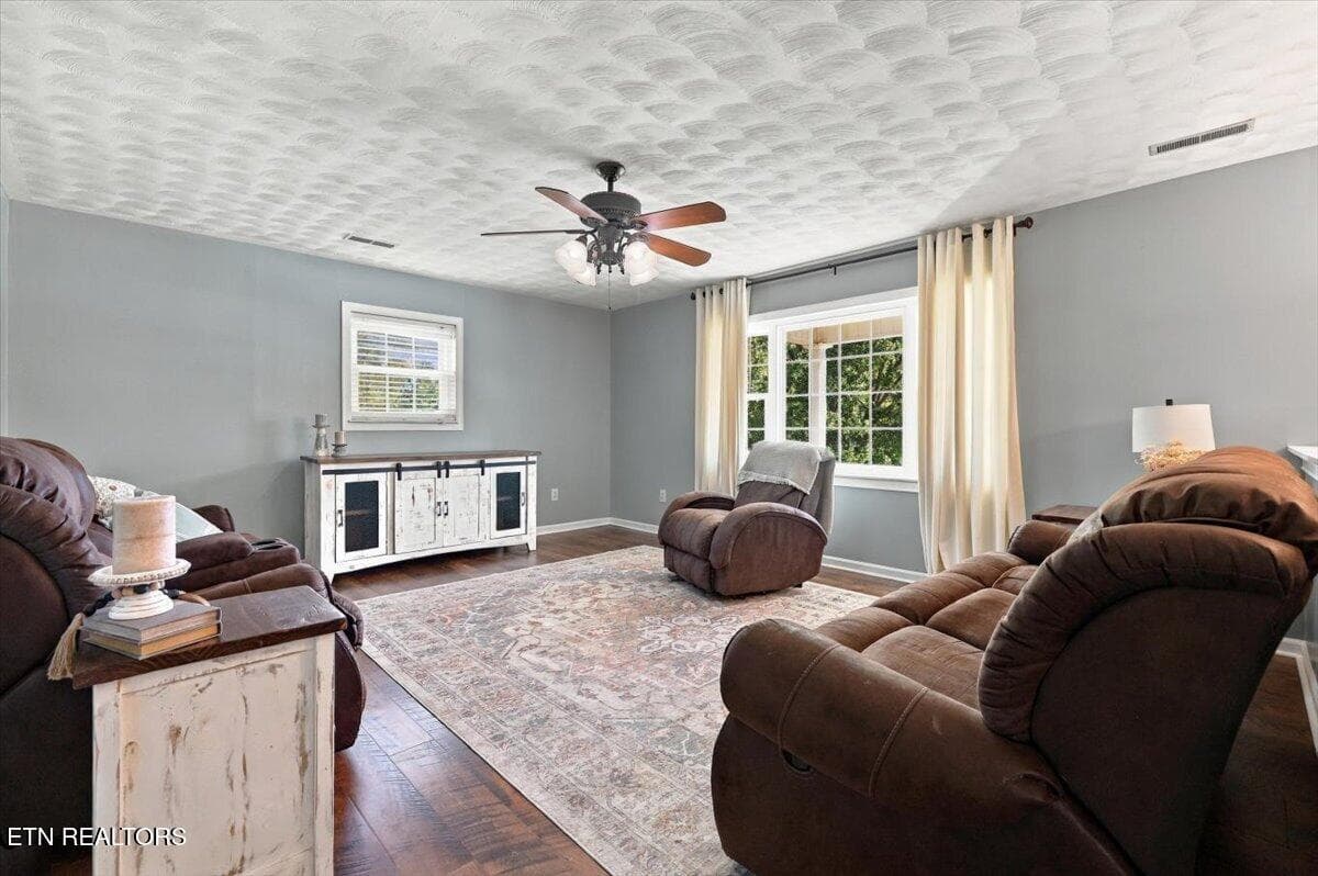 06-216 Ron Trent Rd 6 - 216 Ron Trent Rd, Sneedville, TN 37869