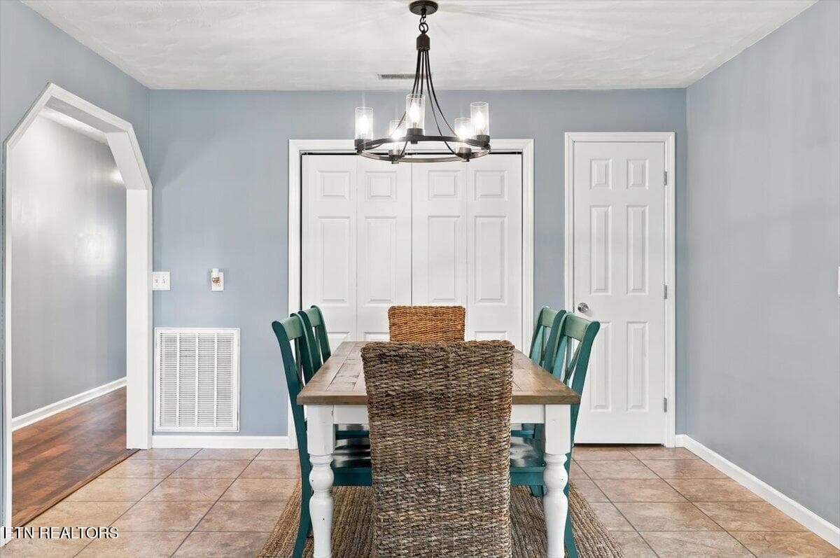 15-216 Ron Trent Rd 15 - 216 Ron Trent Rd, Sneedville, TN 37869