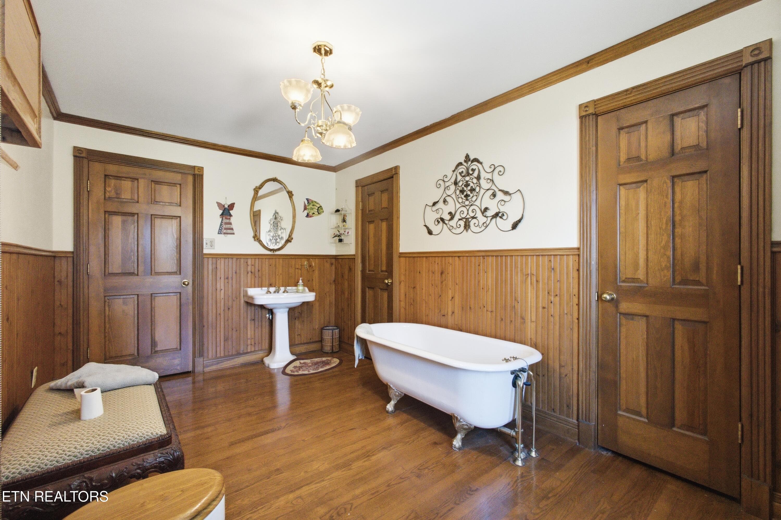 bathroom 4 - 143 Bailey Rd, Kingston, TN 37763