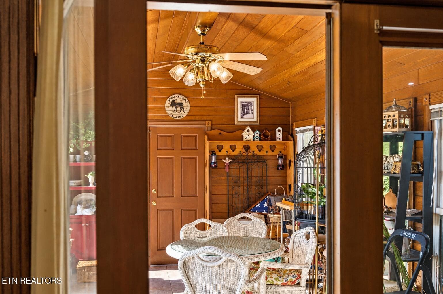 sunroom - 143 Bailey Rd, Kingston, TN 37763