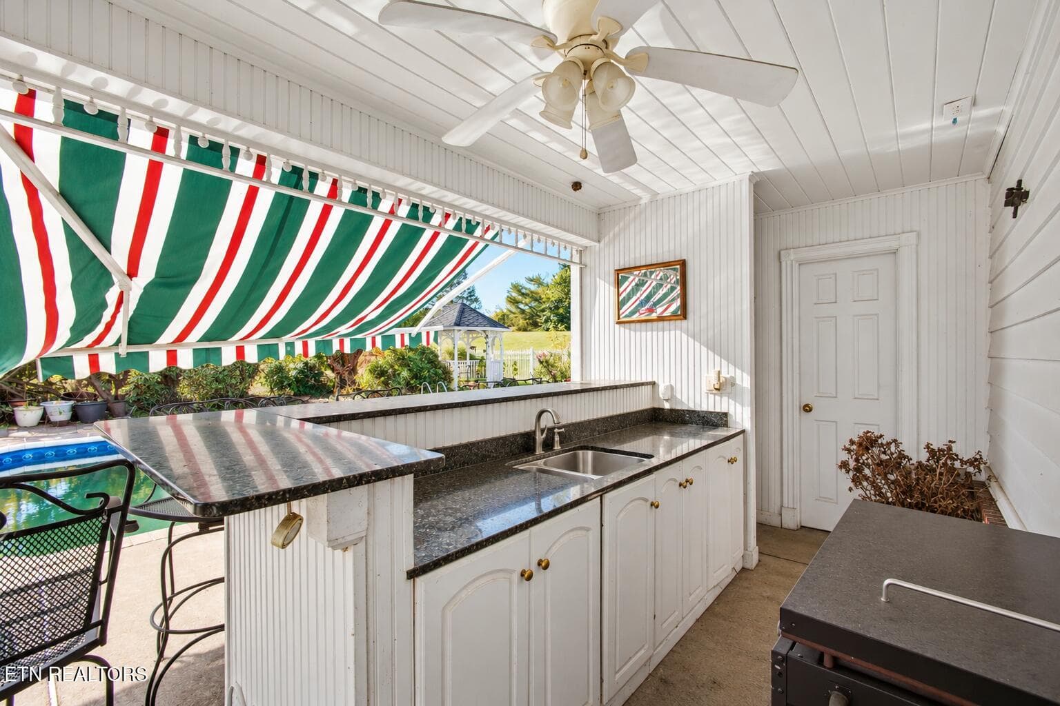pool house - 143 Bailey Rd, Kingston, TN 37763
