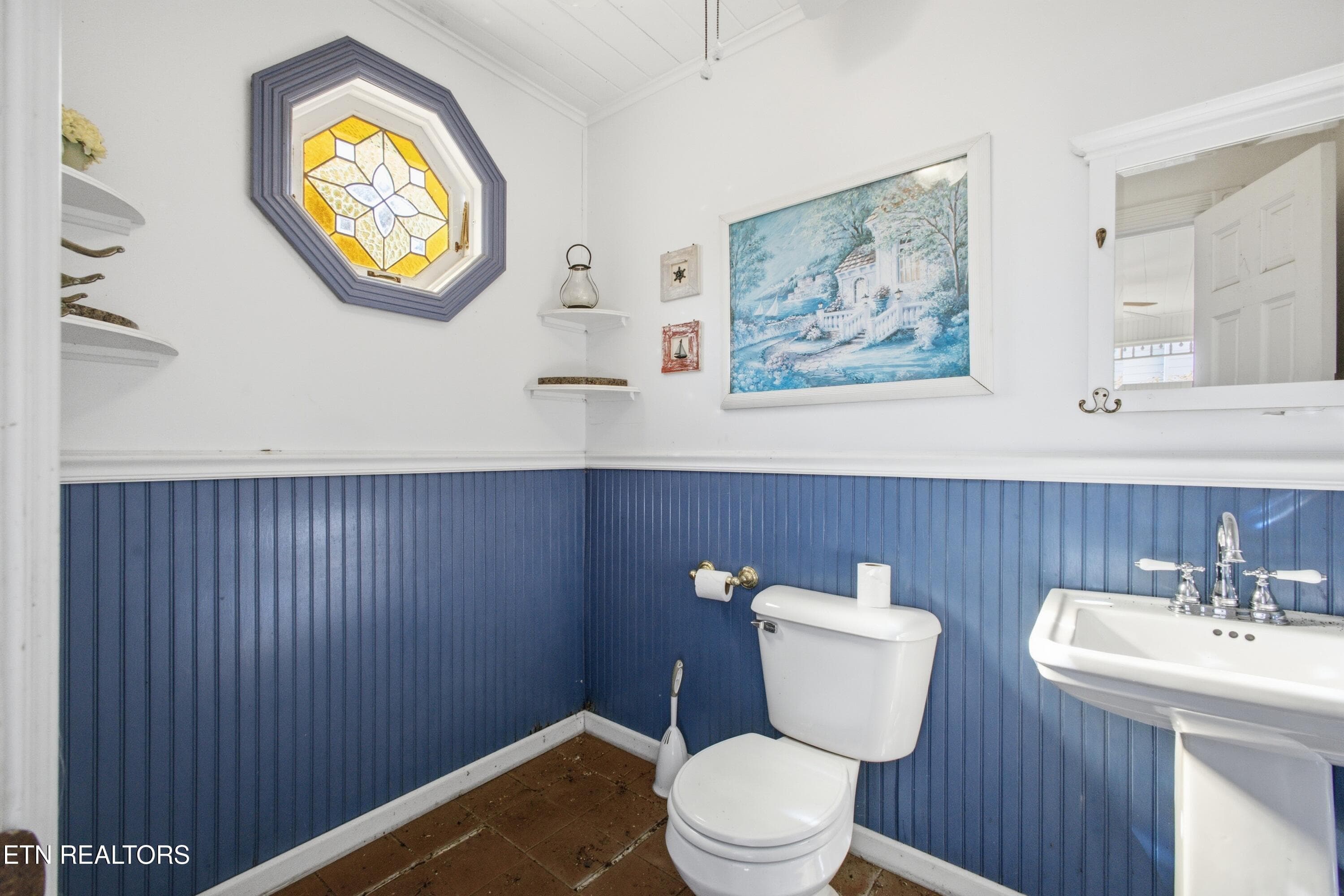 pool bathroom - 143 Bailey Rd, Kingston, TN 37763