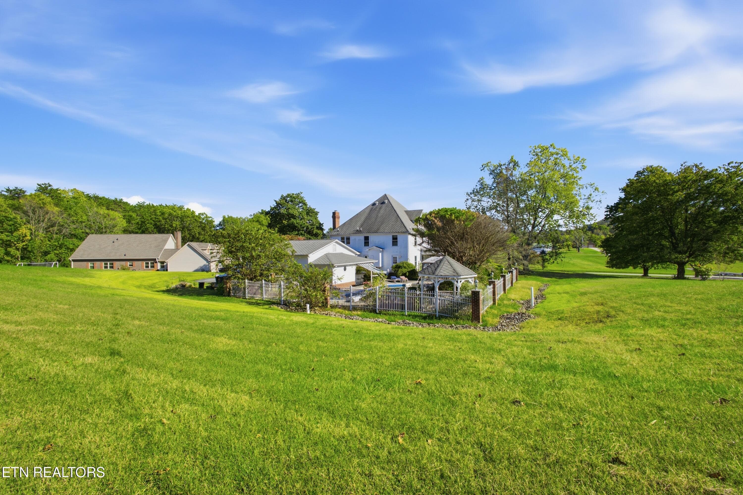 backyard - 143 Bailey Rd, Kingston, TN 37763