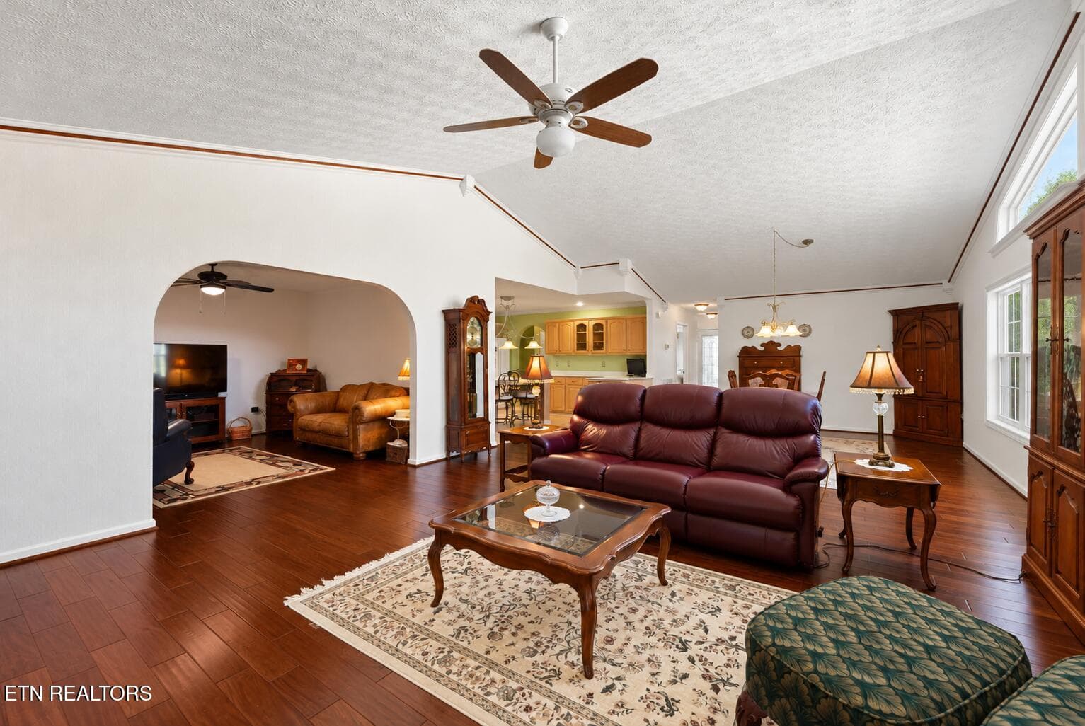 Back Into Living Area - 229 Hawthorn Loop, Crossville, TN 38555