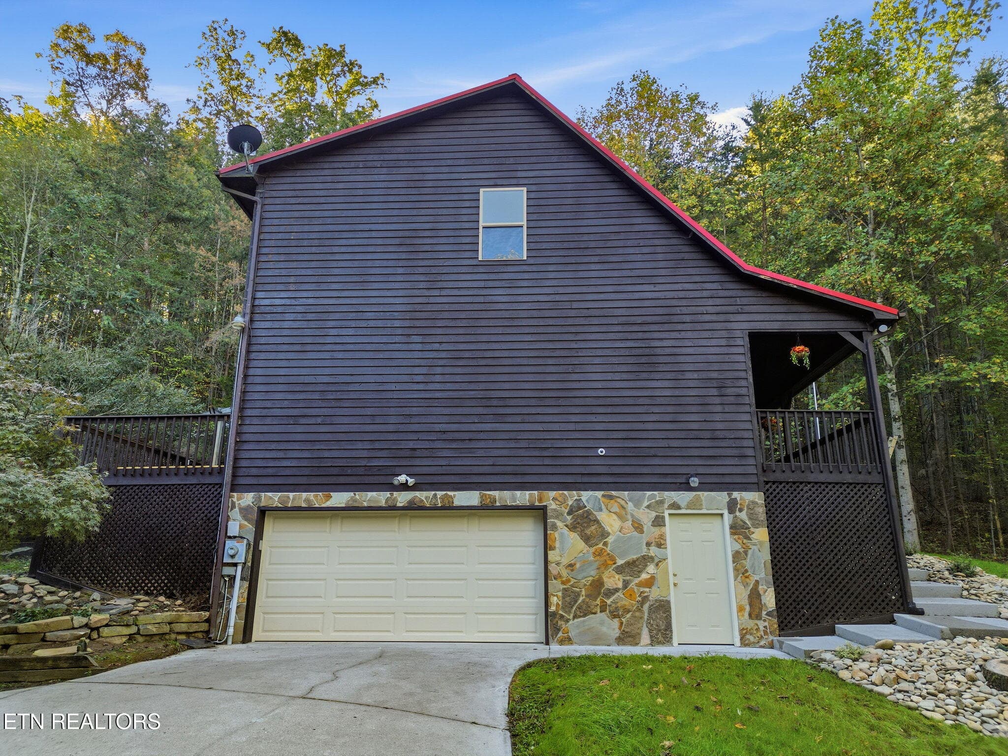 Side - 10560 Pleasant Hollow Way, Corryton, TN 37721
