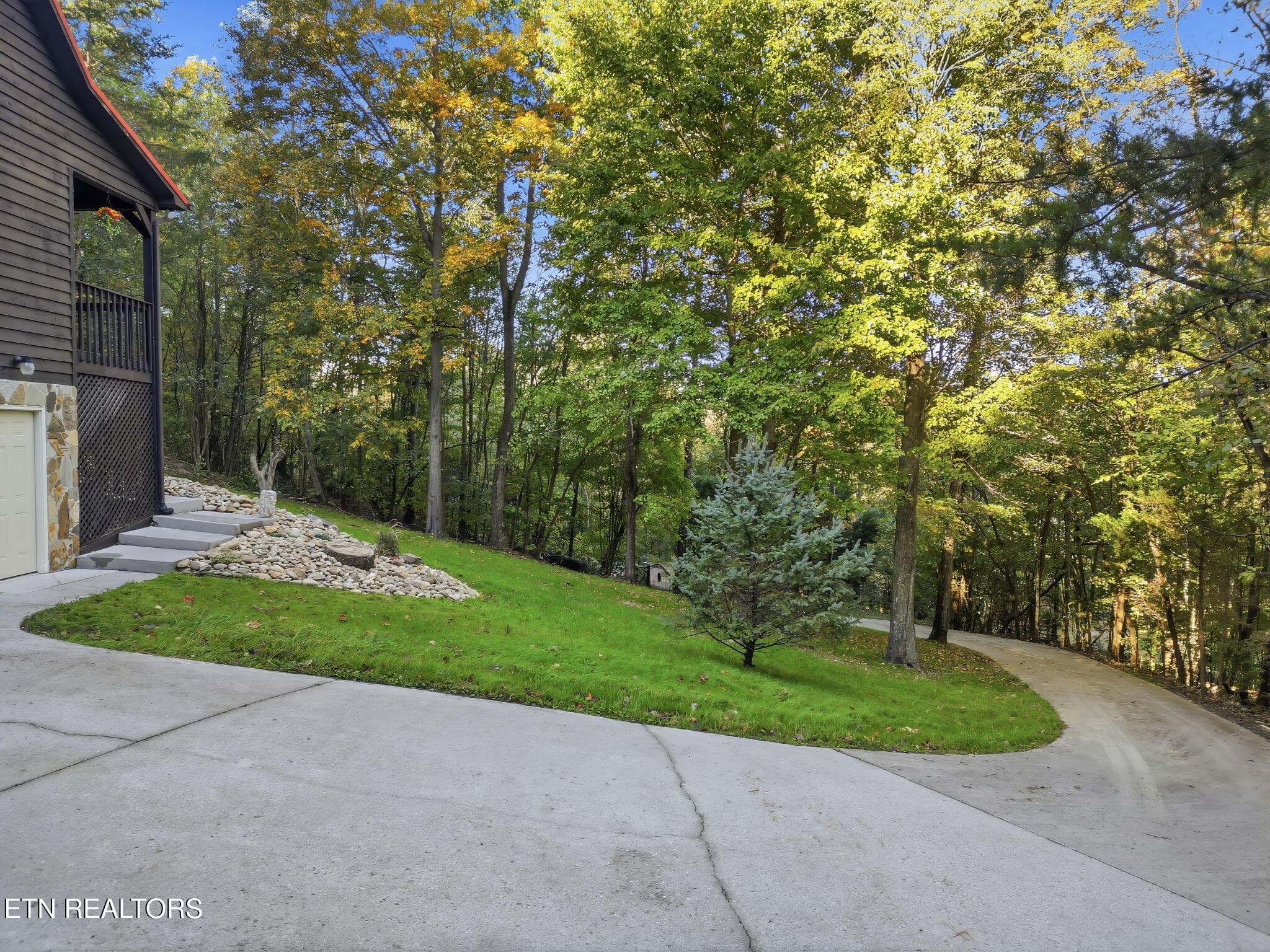 Side - 10560 Pleasant Hollow Way, Corryton, TN 37721