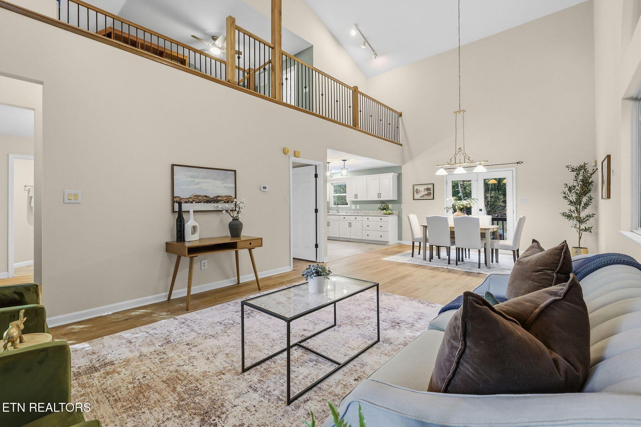 Living - 10560 Pleasant Hollow Way, Corryton, TN 37721