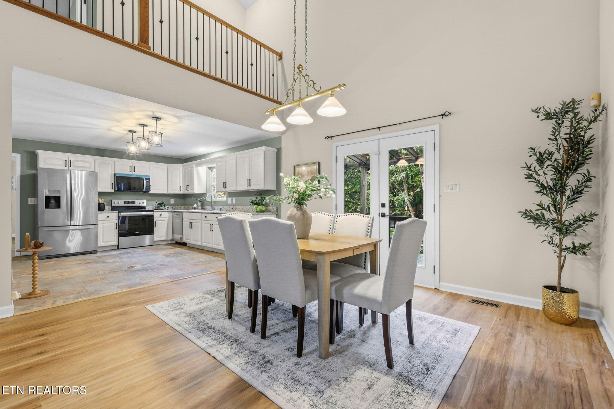 Dining - 10560 Pleasant Hollow Way, Corryton, TN 37721