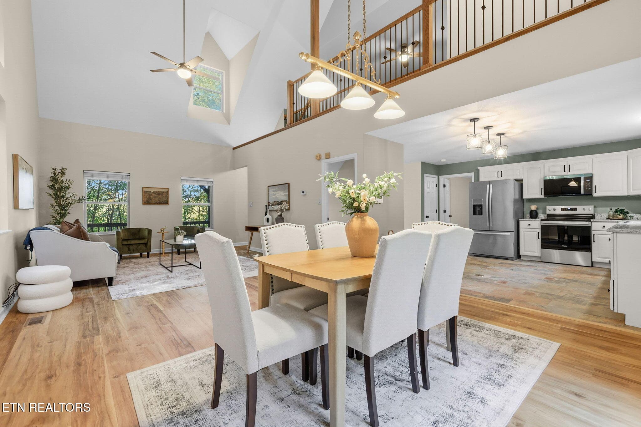 Dining - 10560 Pleasant Hollow Way, Corryton, TN 37721