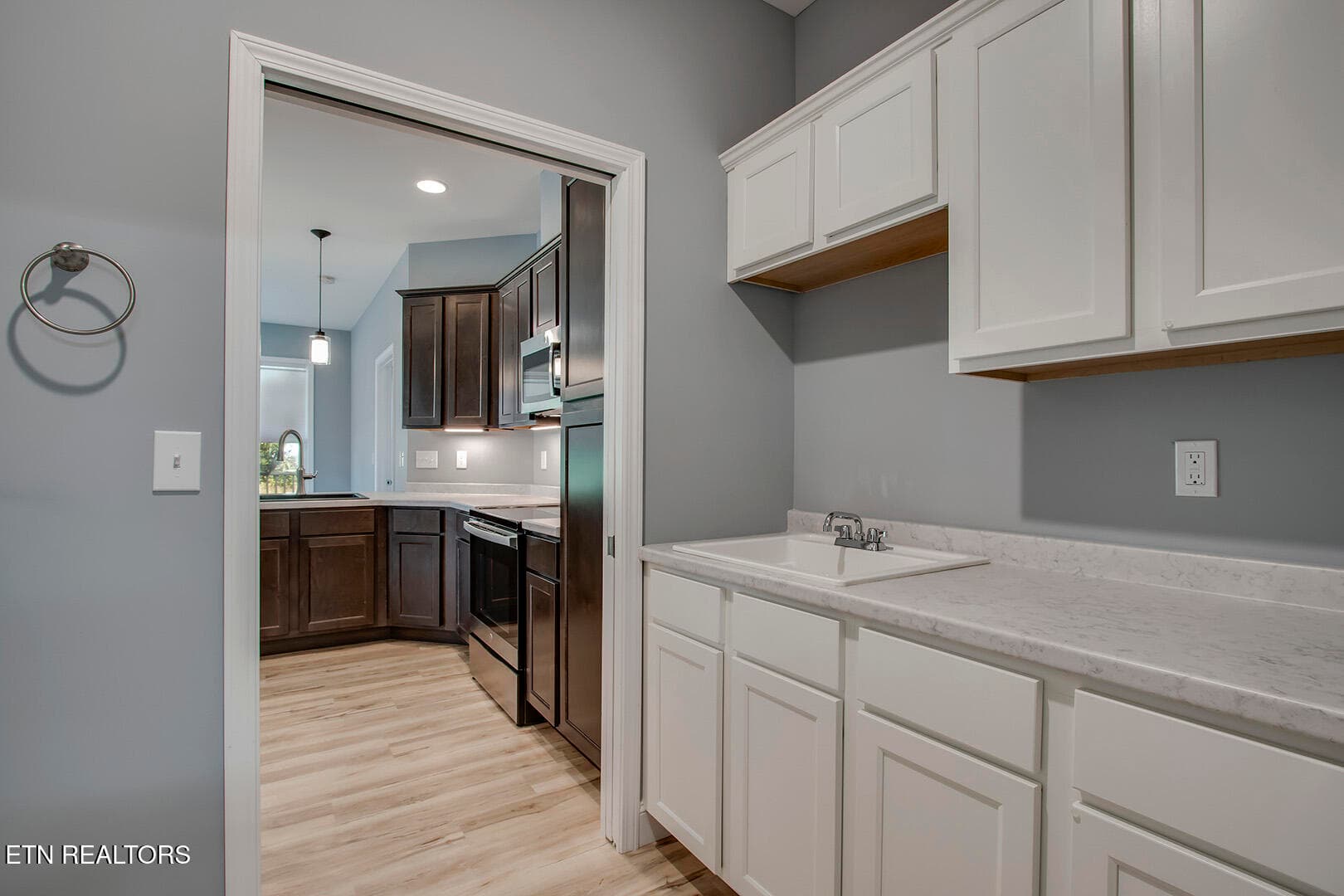 17_OganaLane_211_Laundry02 - 211 Ogana Lane, Loudon, TN 37774