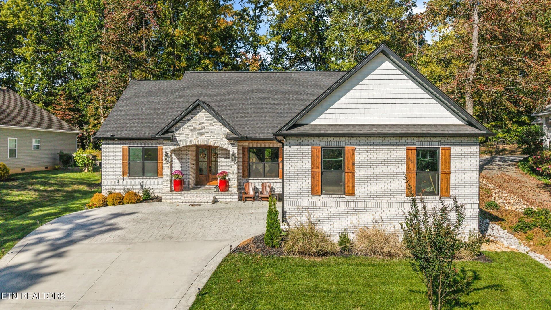 138 Ootsima Way, Loudon, TN 37774