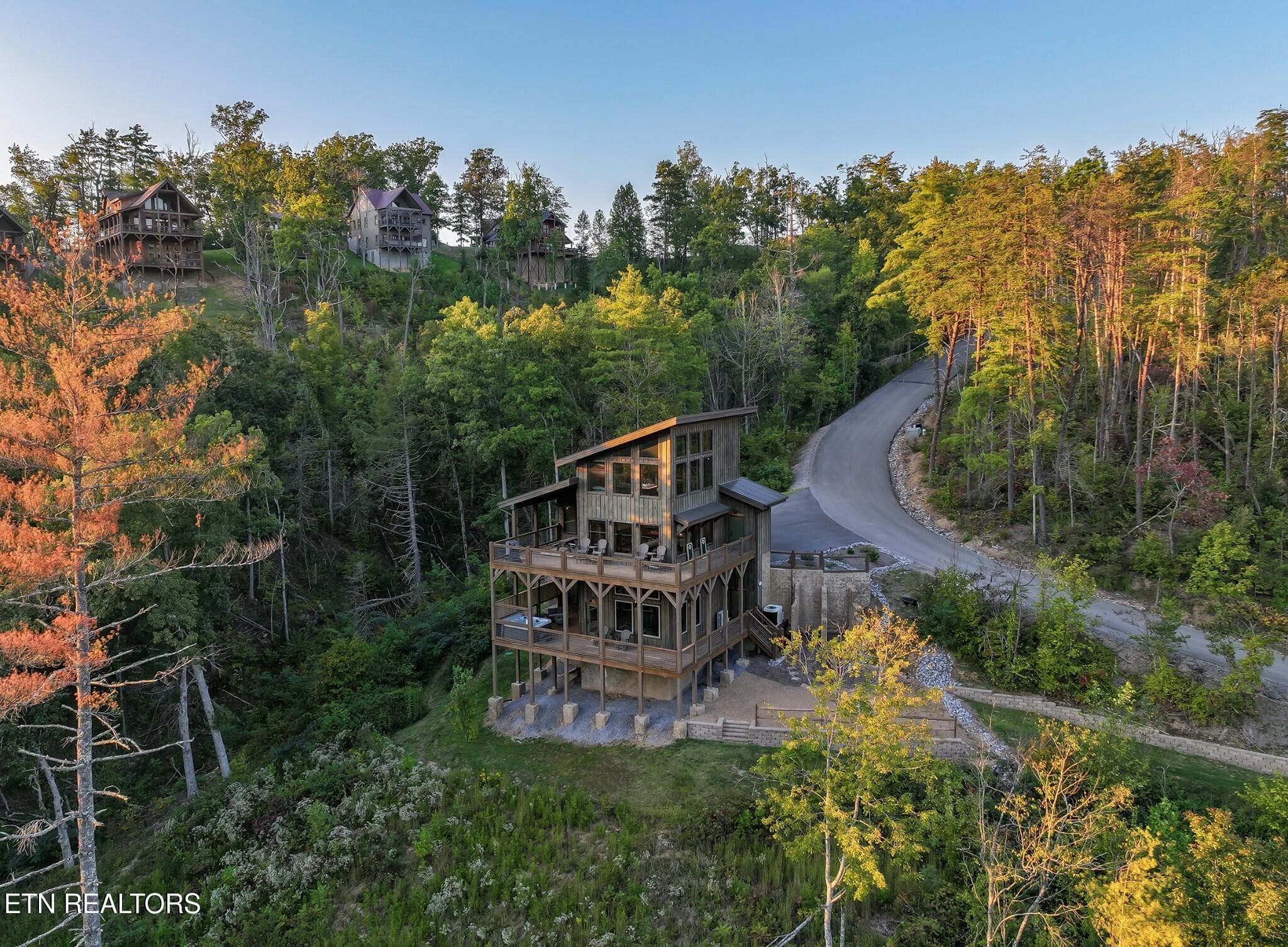 5 - 2139 Coopers Hawk Way, Sevierville, TN 37862